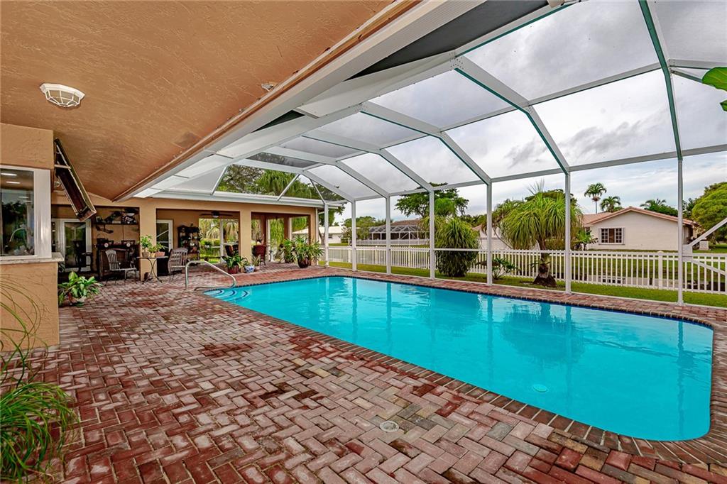 Coral Spgs Country Club S - Residential