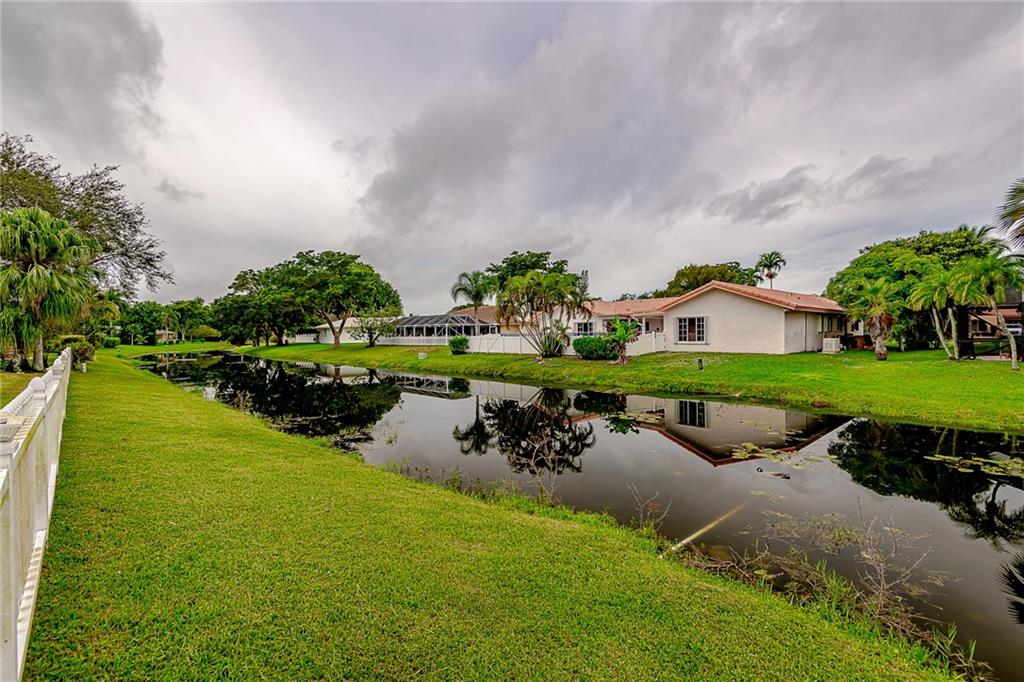 Coral Spgs Country Club S - Residential