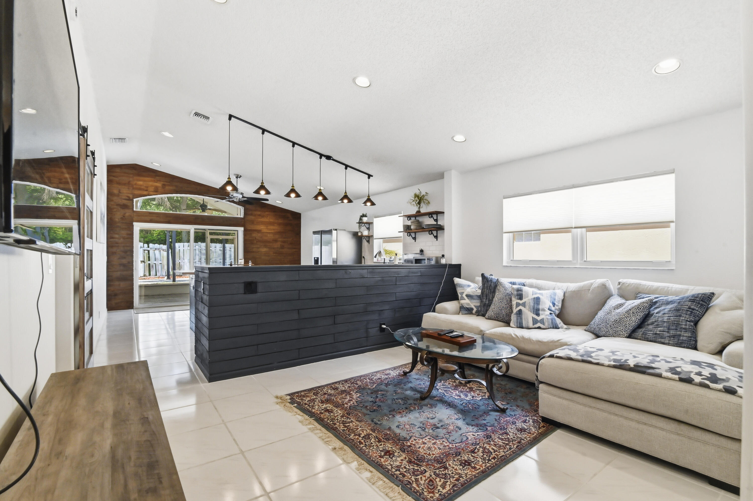WINSTON TRAILS - Residential