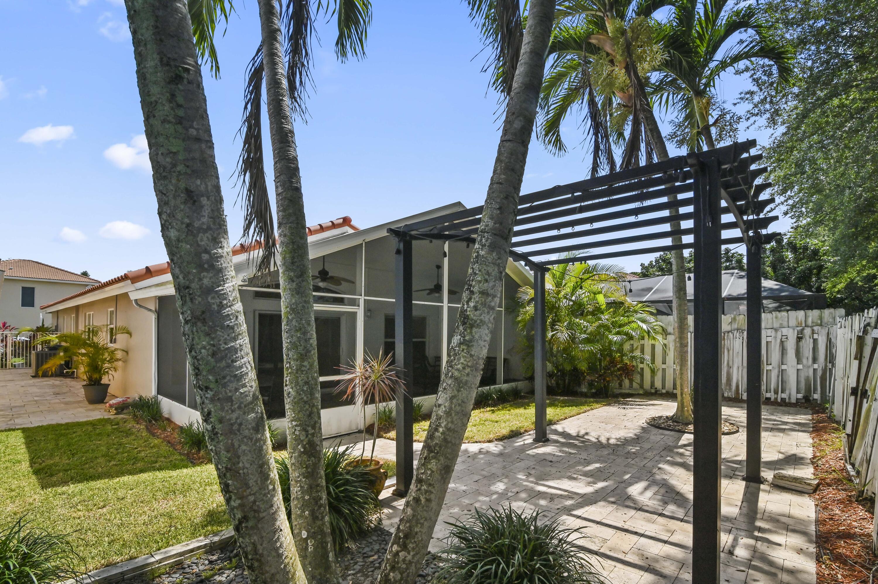 WINSTON TRAILS - Residential