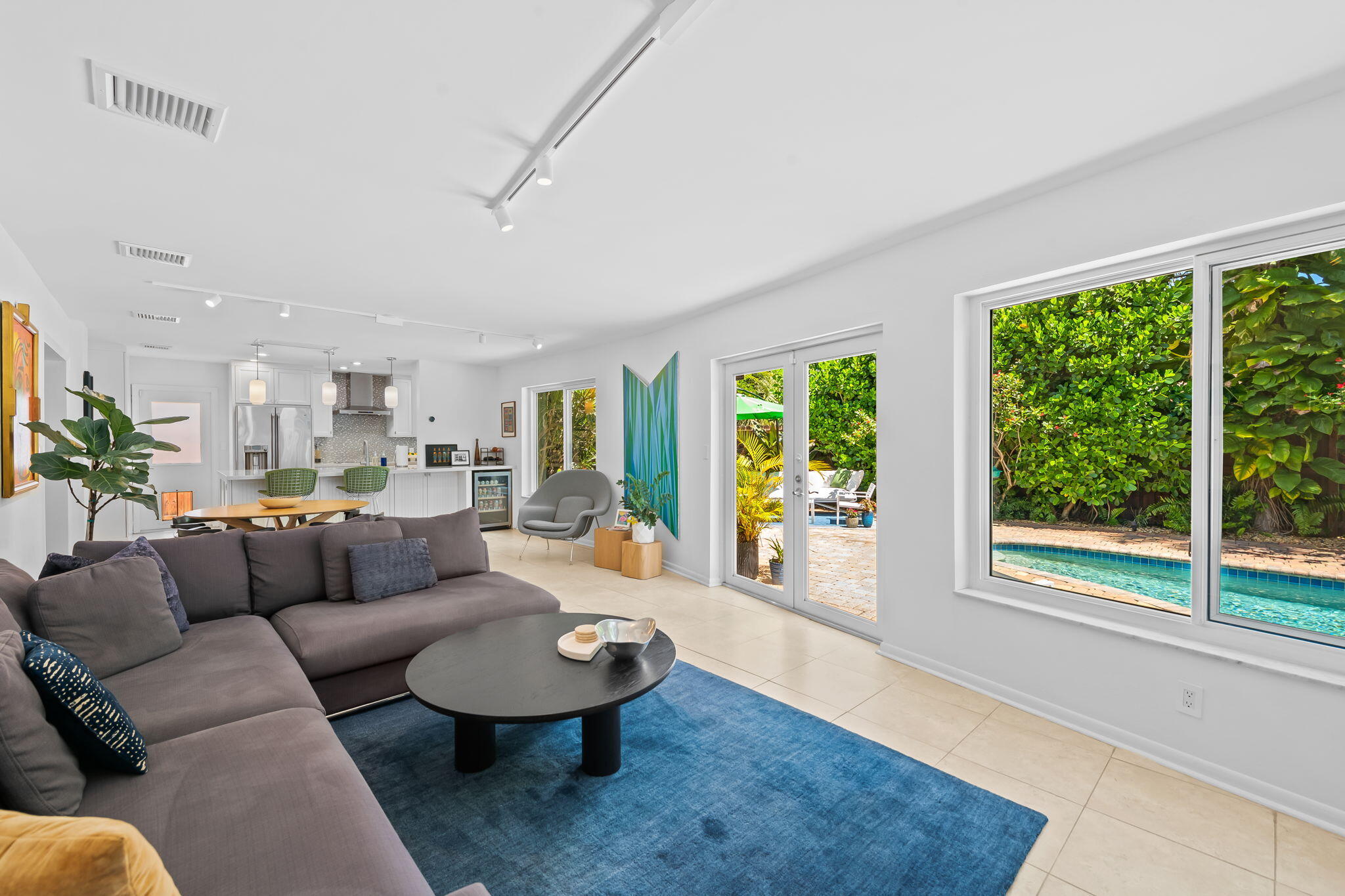 CORAL SHORES - Residential