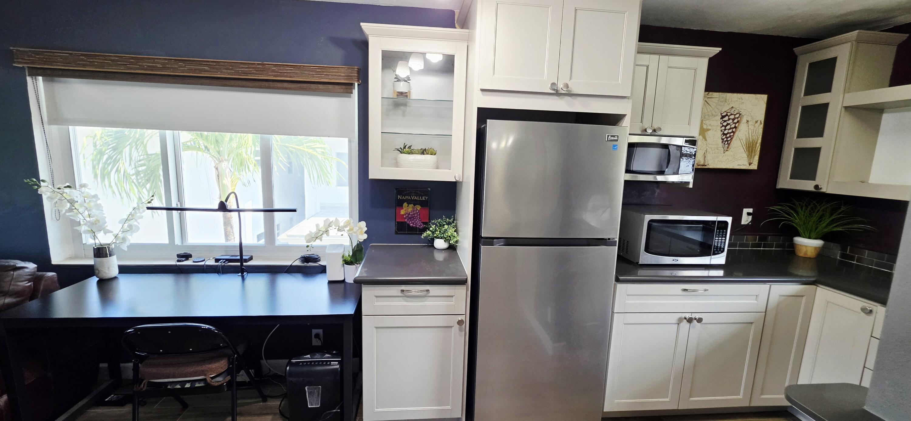 FRENCH LEAVE WEST CONDO - Residential