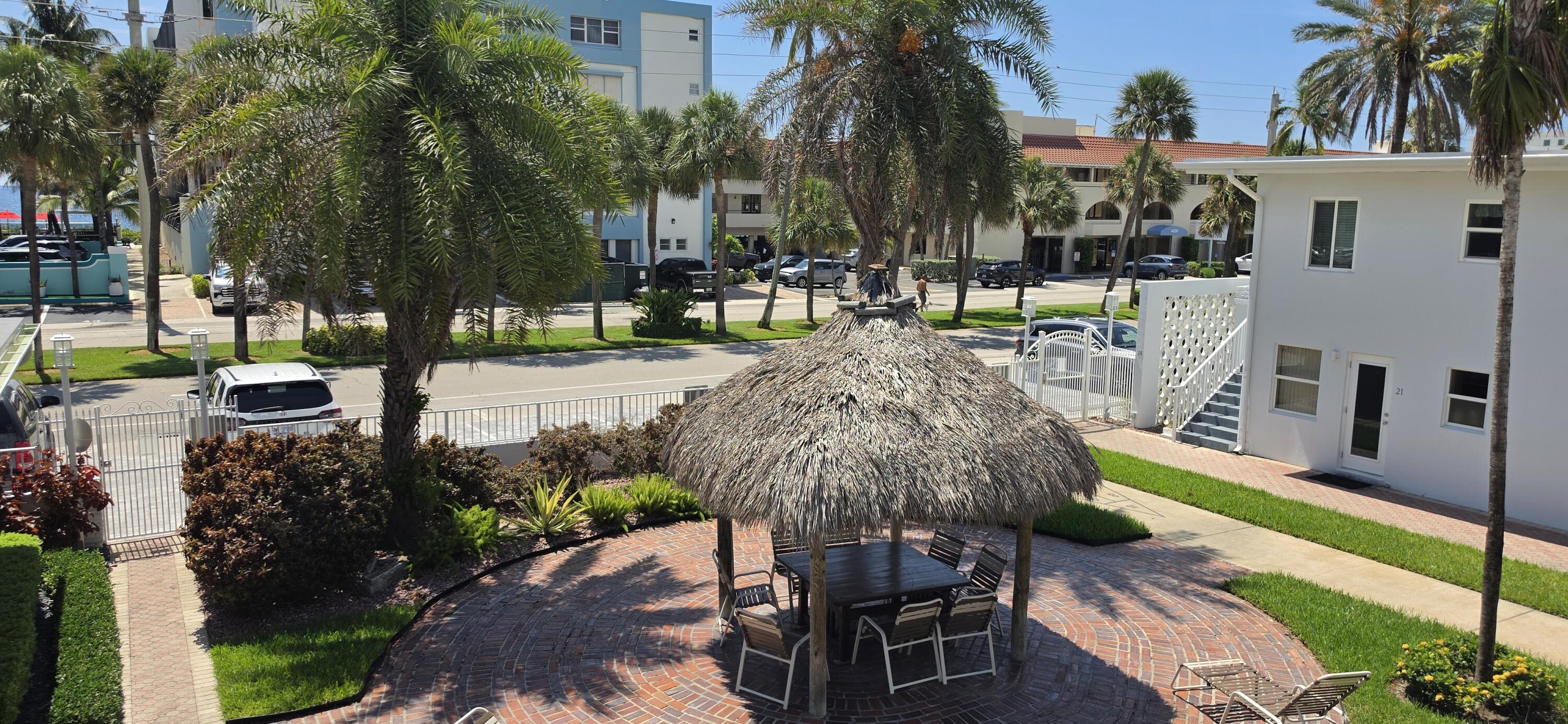 FRENCH LEAVE WEST CONDO - Residential