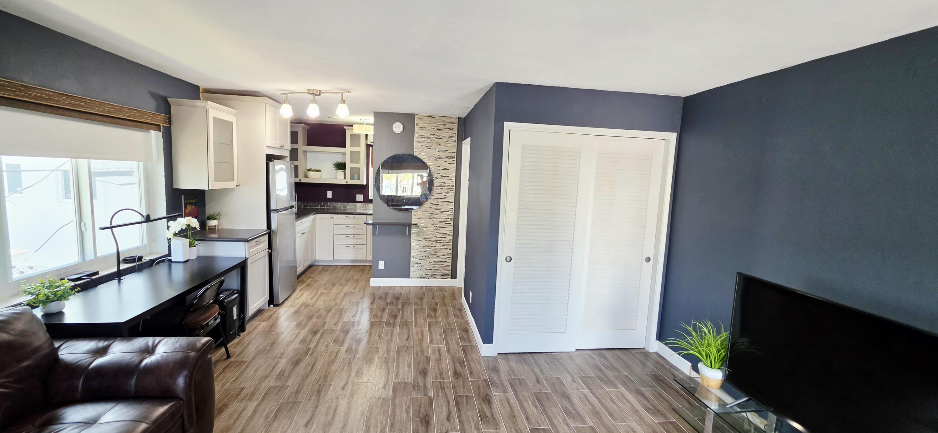 FRENCH LEAVE WEST CONDO - Residential