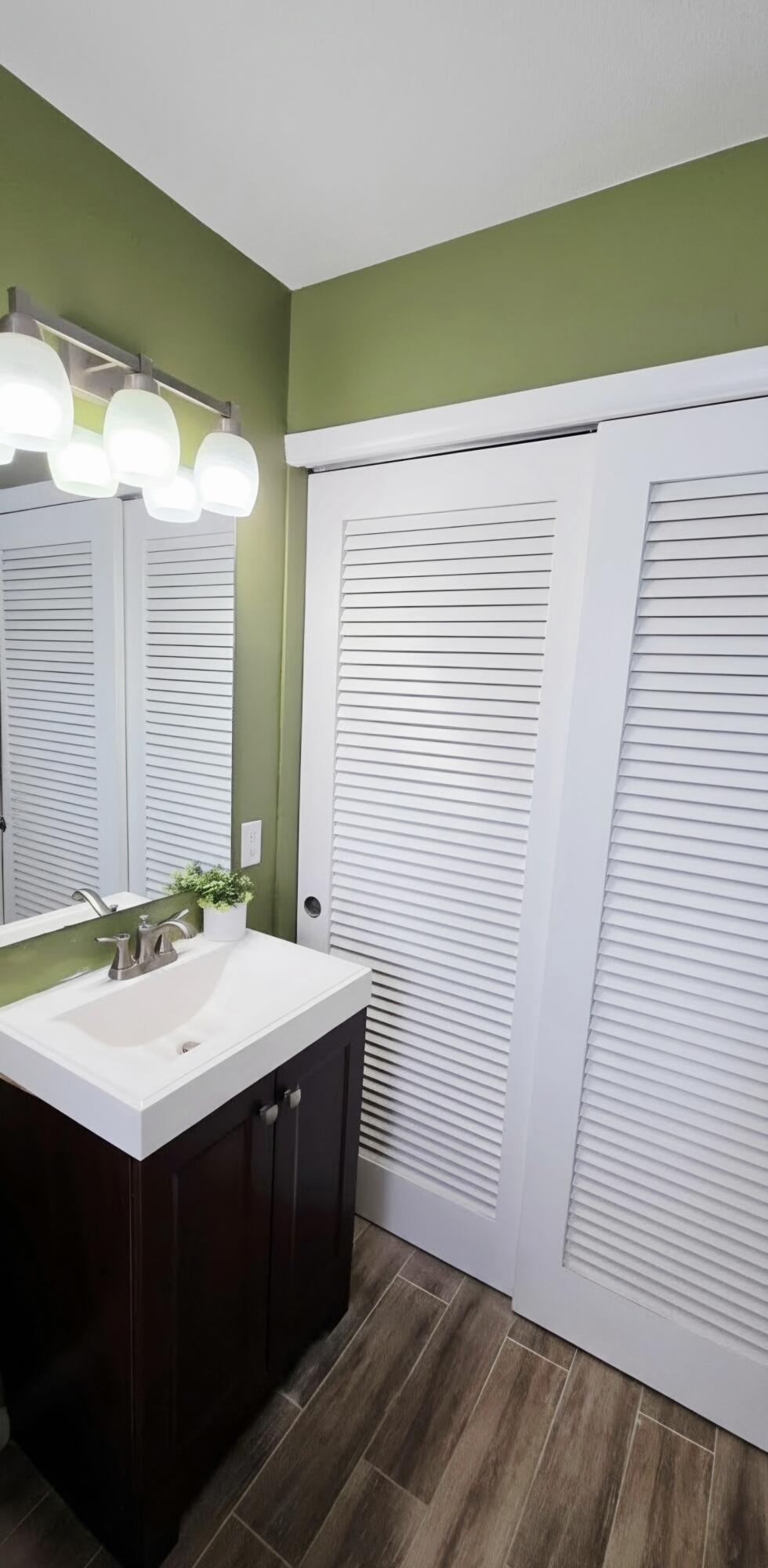 FRENCH LEAVE WEST CONDO - Residential