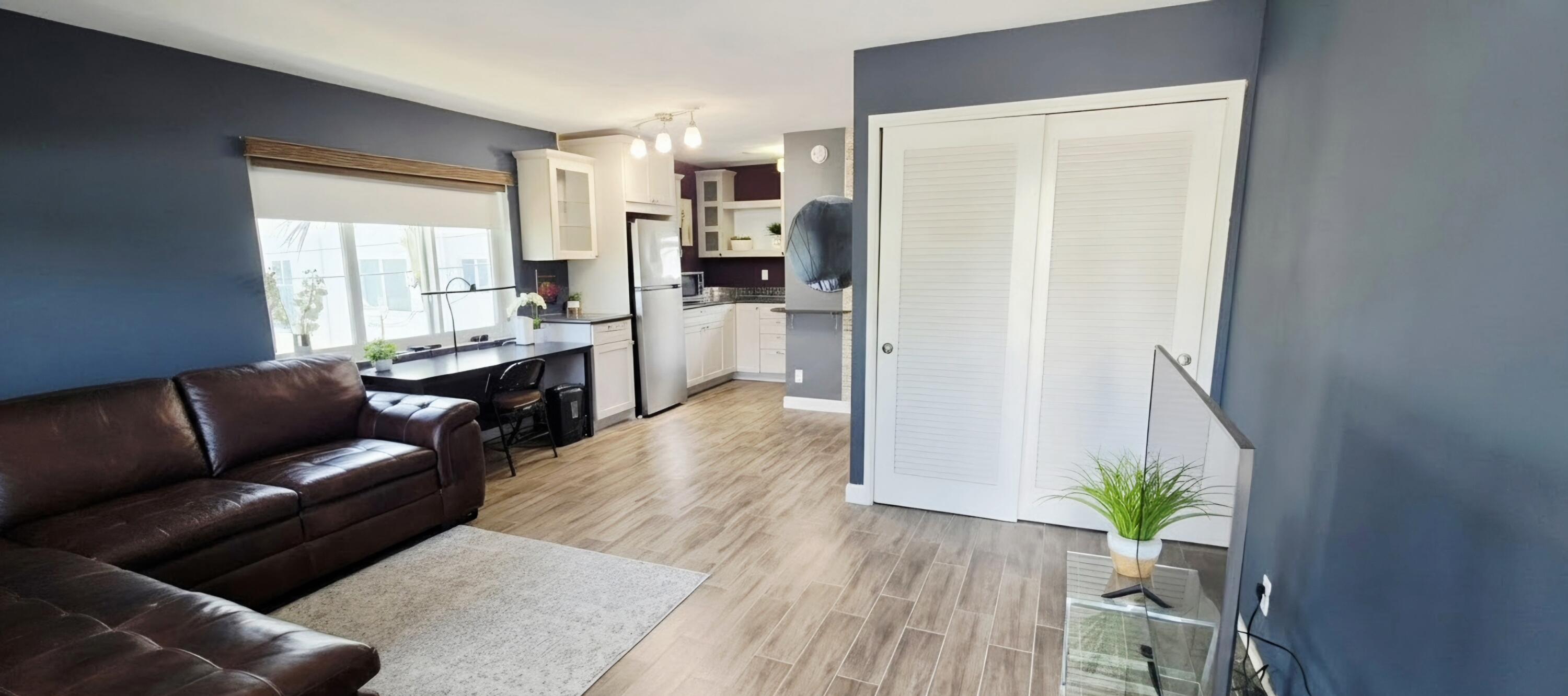 FRENCH LEAVE WEST CONDO - Residential