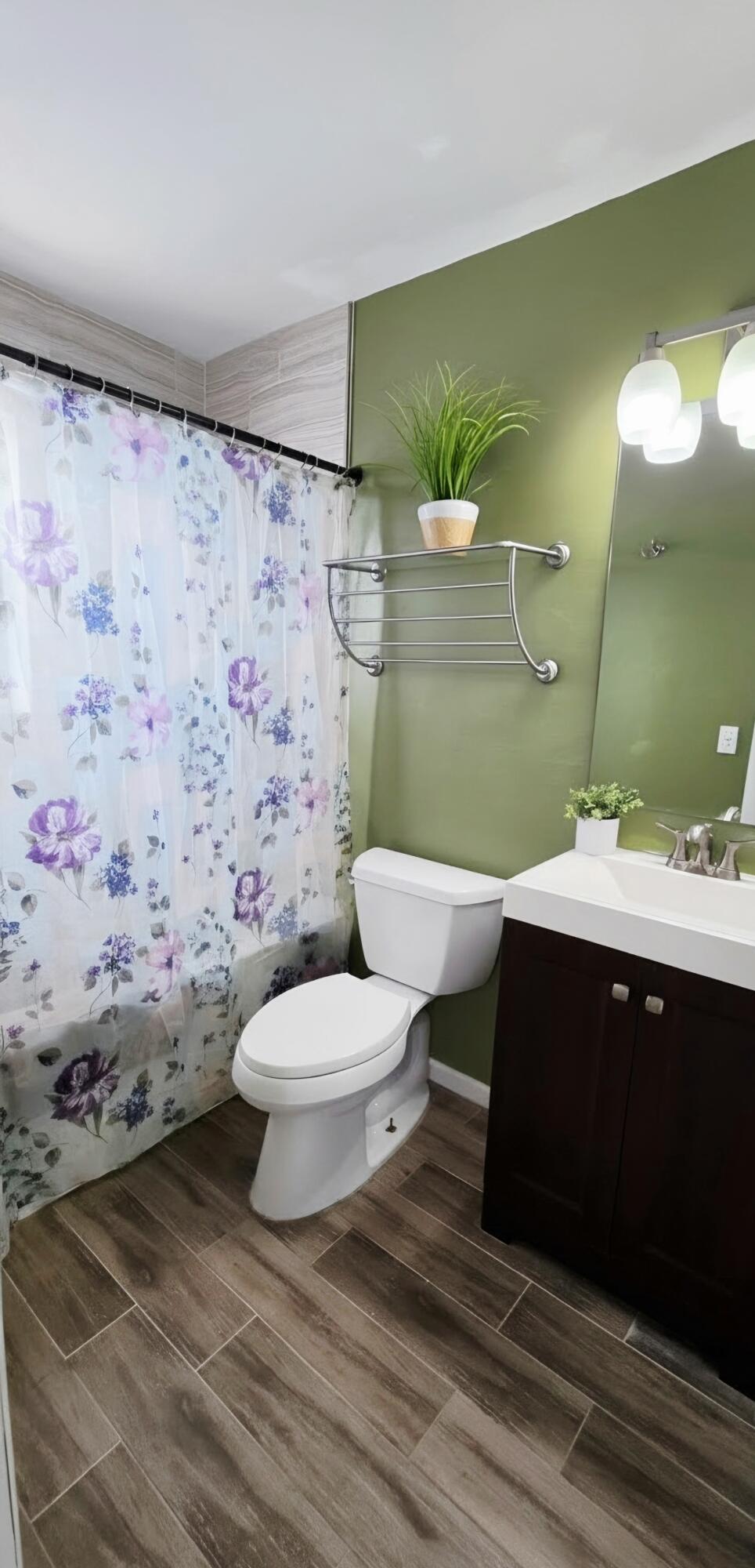 FRENCH LEAVE WEST CONDO - Residential
