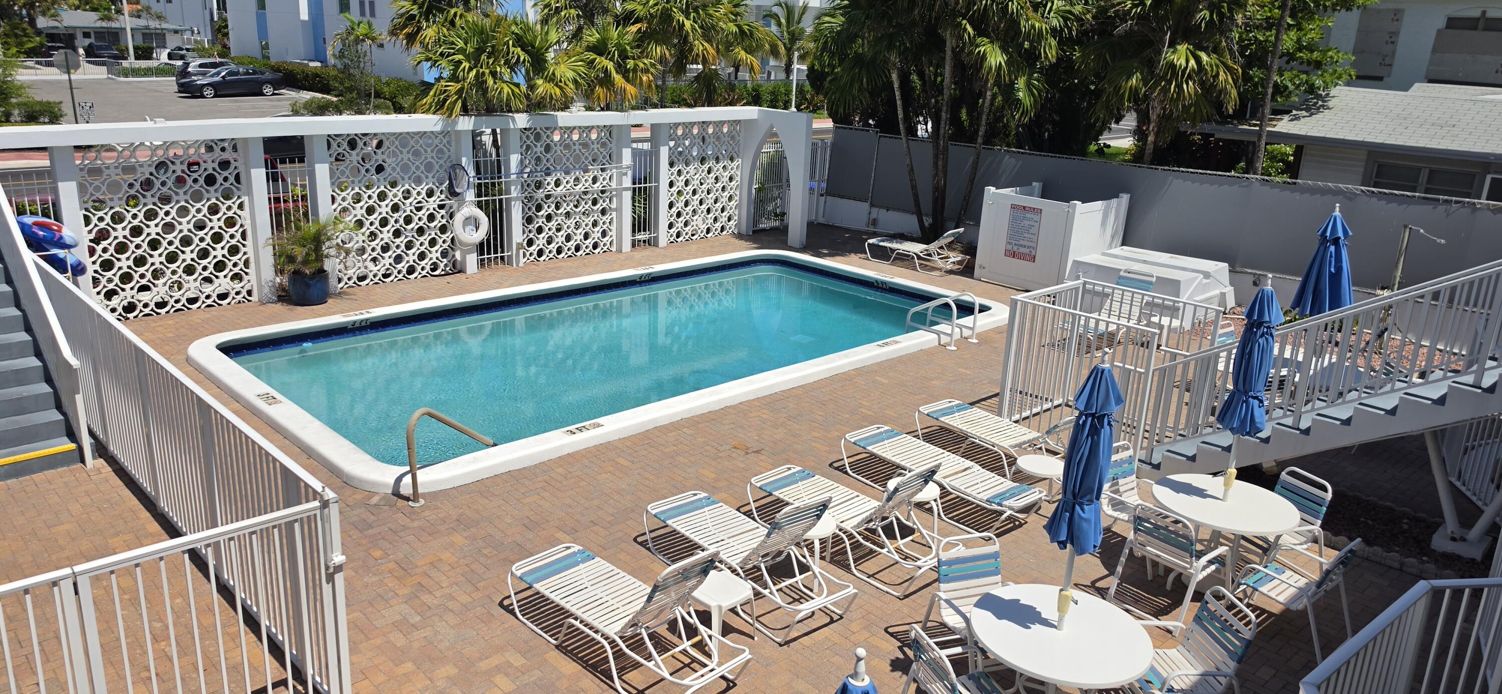 FRENCH LEAVE WEST CONDO - Residential