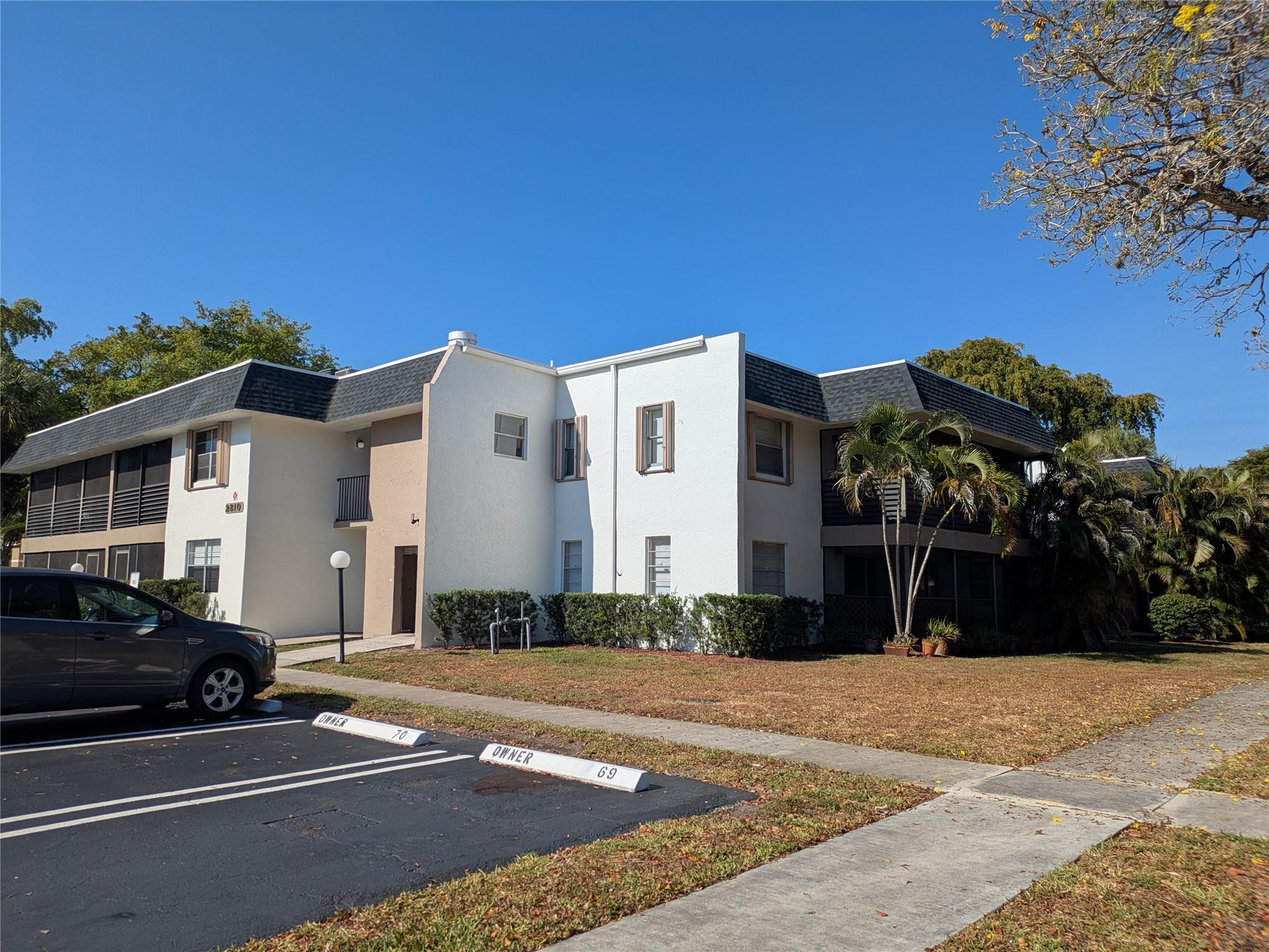 Coral Gardens II Condo - Residential Lease