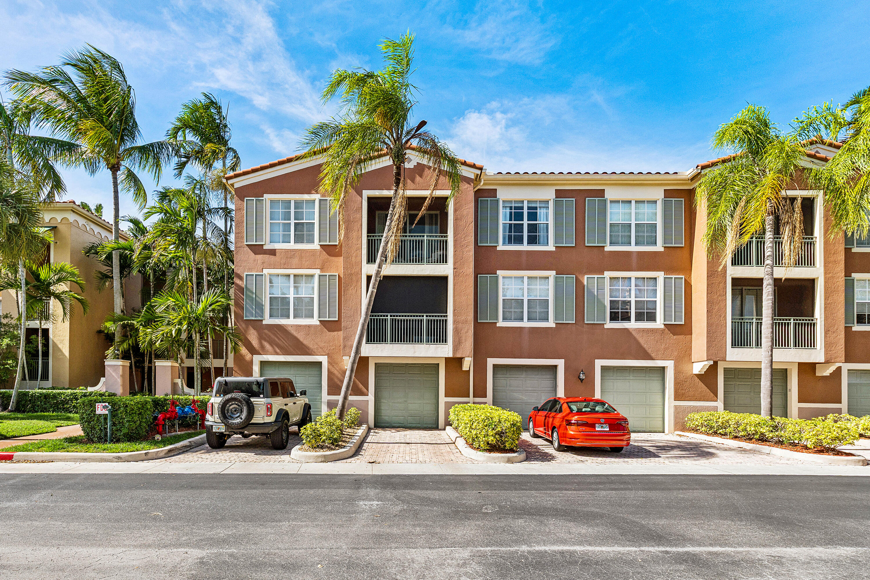 ST ANDREWS AT POLO CLUB CONDO - Residential