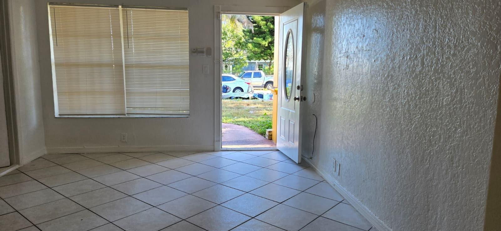 MIAMI GARDENS ESTATES SEC 6 - Residential Lease