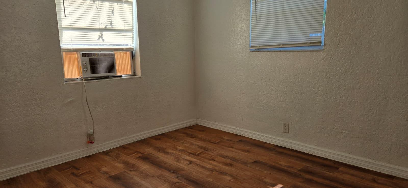 MIAMI GARDENS ESTATES SEC 6 - Residential Lease