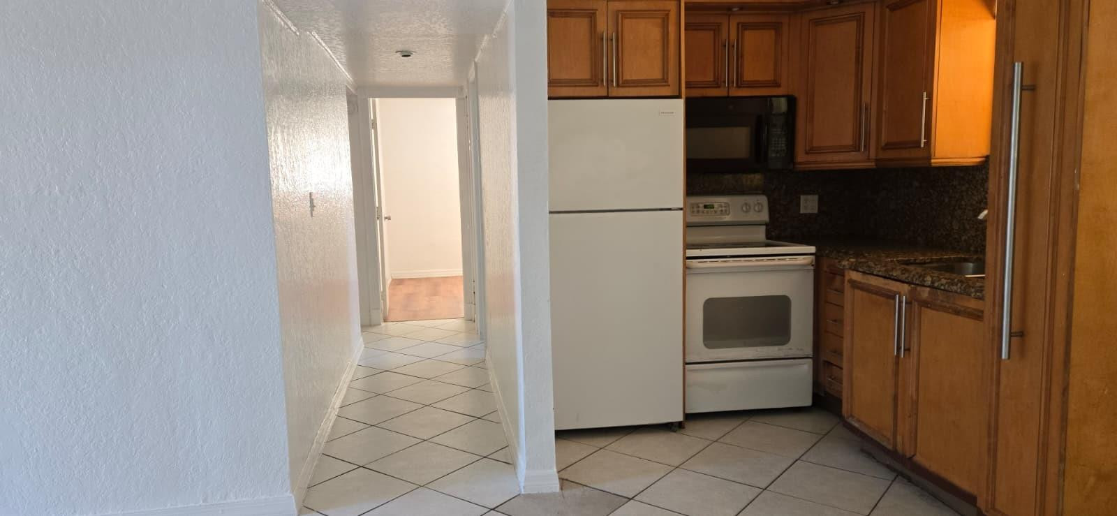 MIAMI GARDENS ESTATES SEC 6 - Residential Lease