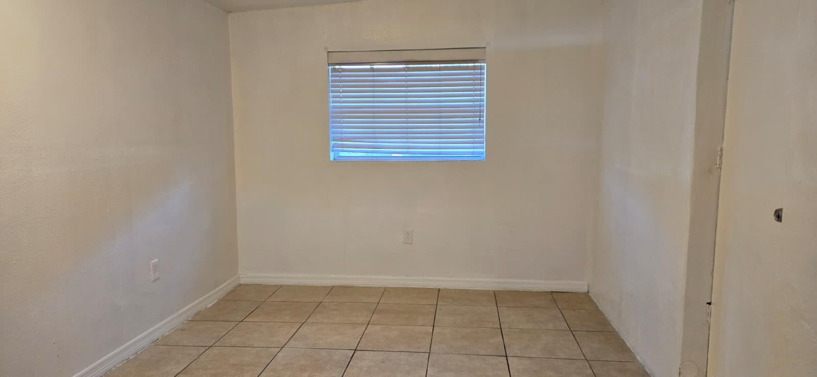 MIAMI GARDENS ESTATES SEC 6 - Residential Lease