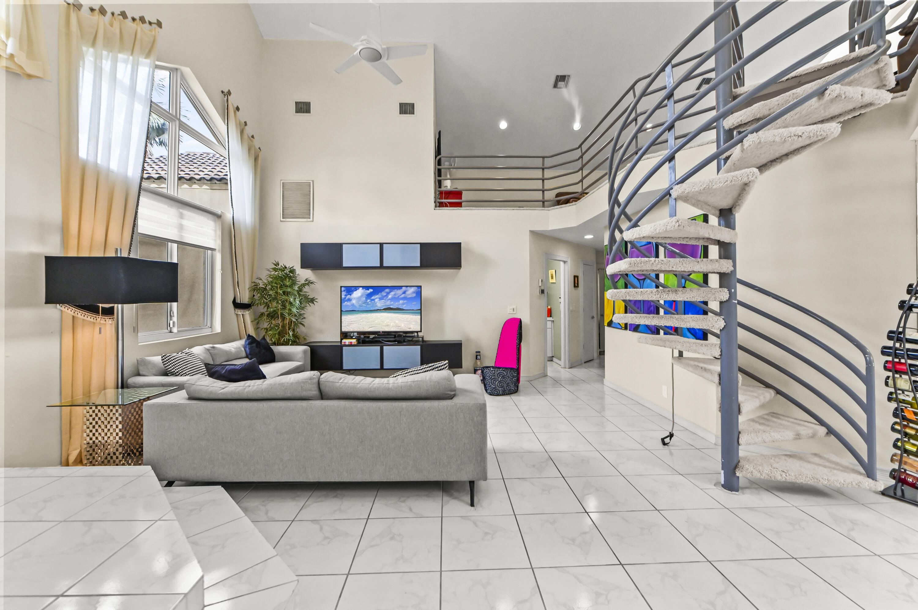 ENCANTADA - Residential