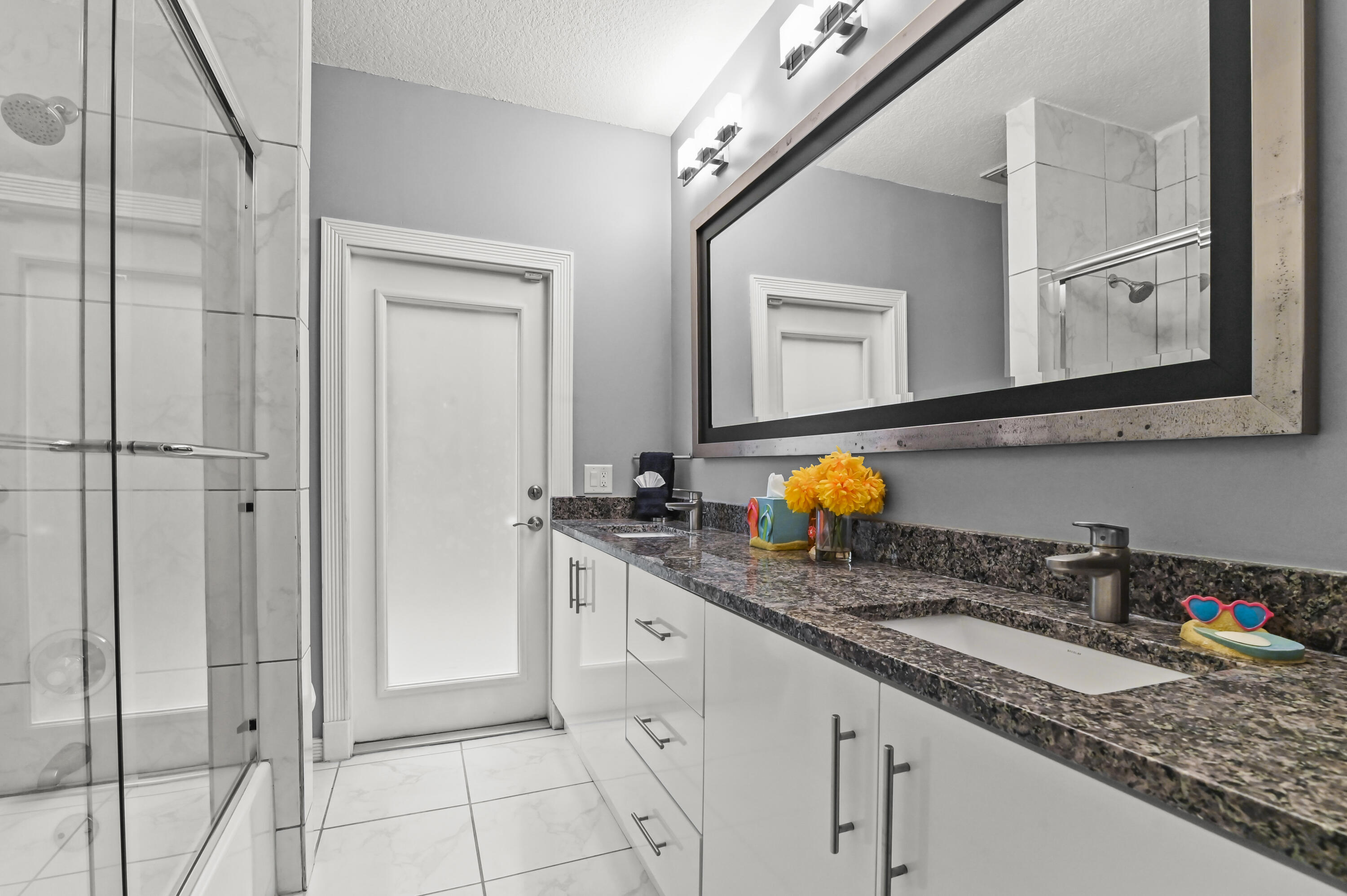 ENCANTADA - Residential