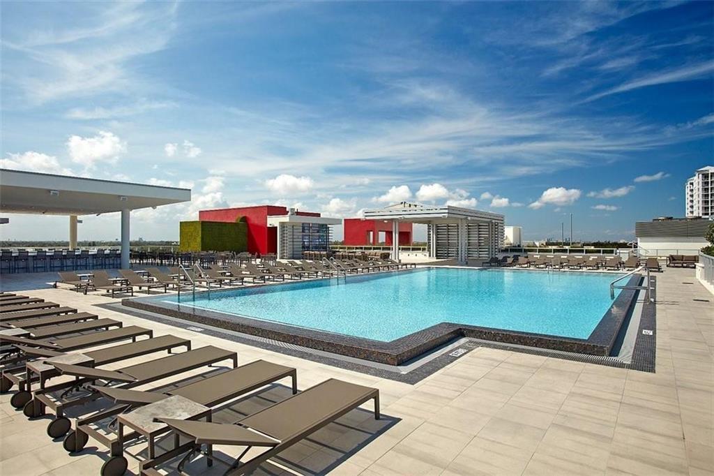 COSTA HOLLYWOOD CONDO - Residential