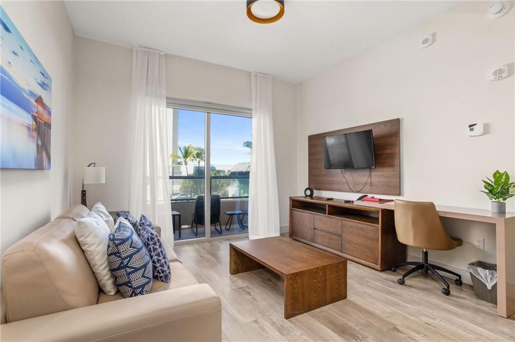 COSTA HOLLYWOOD CONDO - Residential