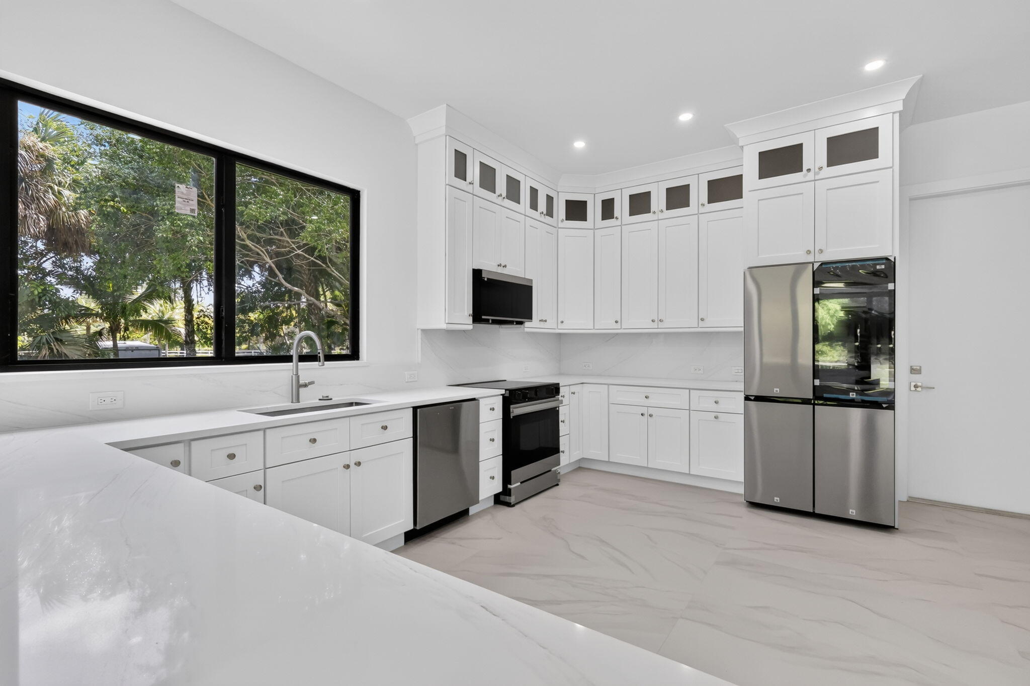 PALM BEACH FARMS CO 3 - Residential