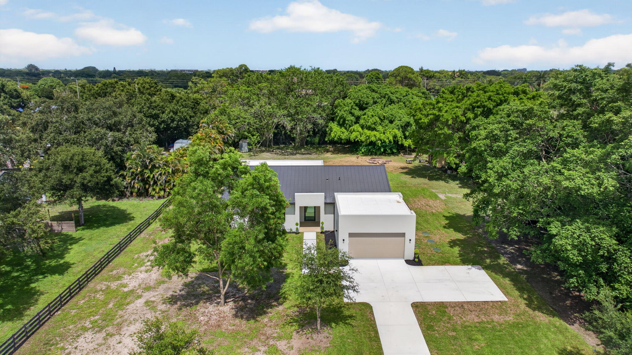PALM BEACH FARMS CO 3 - Residential