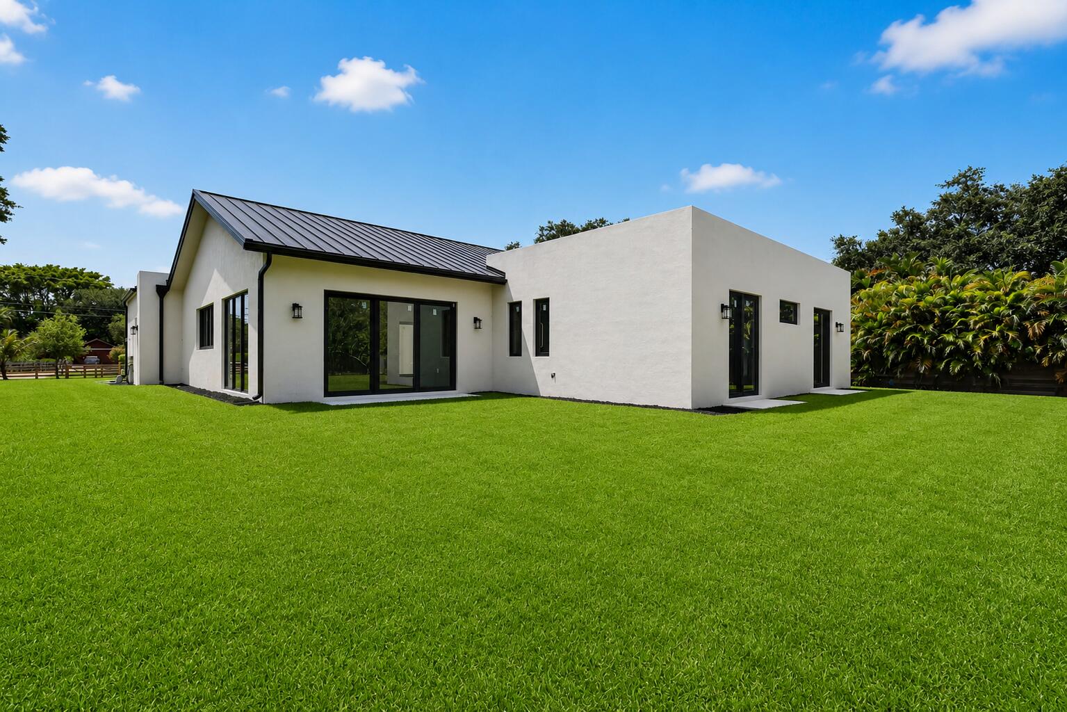 PALM BEACH FARMS CO 3 - Residential