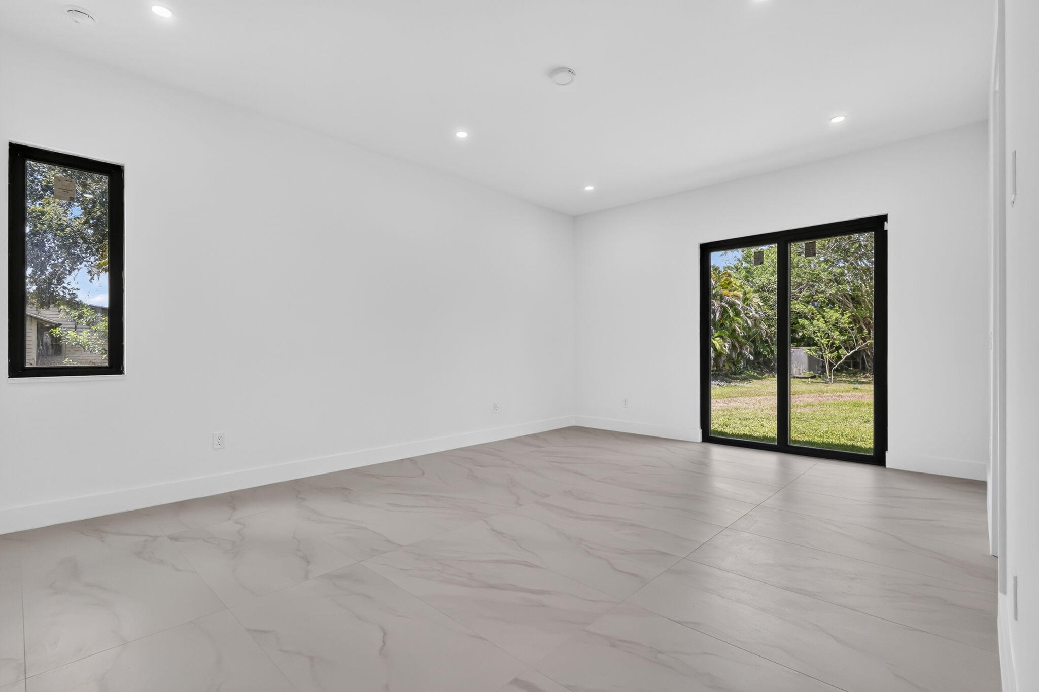 PALM BEACH FARMS CO 3 - Residential