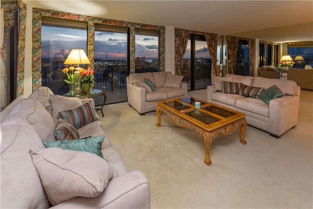 2100 Towers - Residential