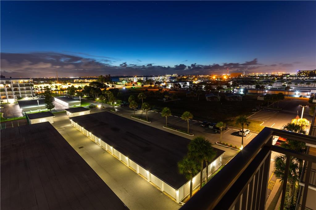 2100 Towers - Residential