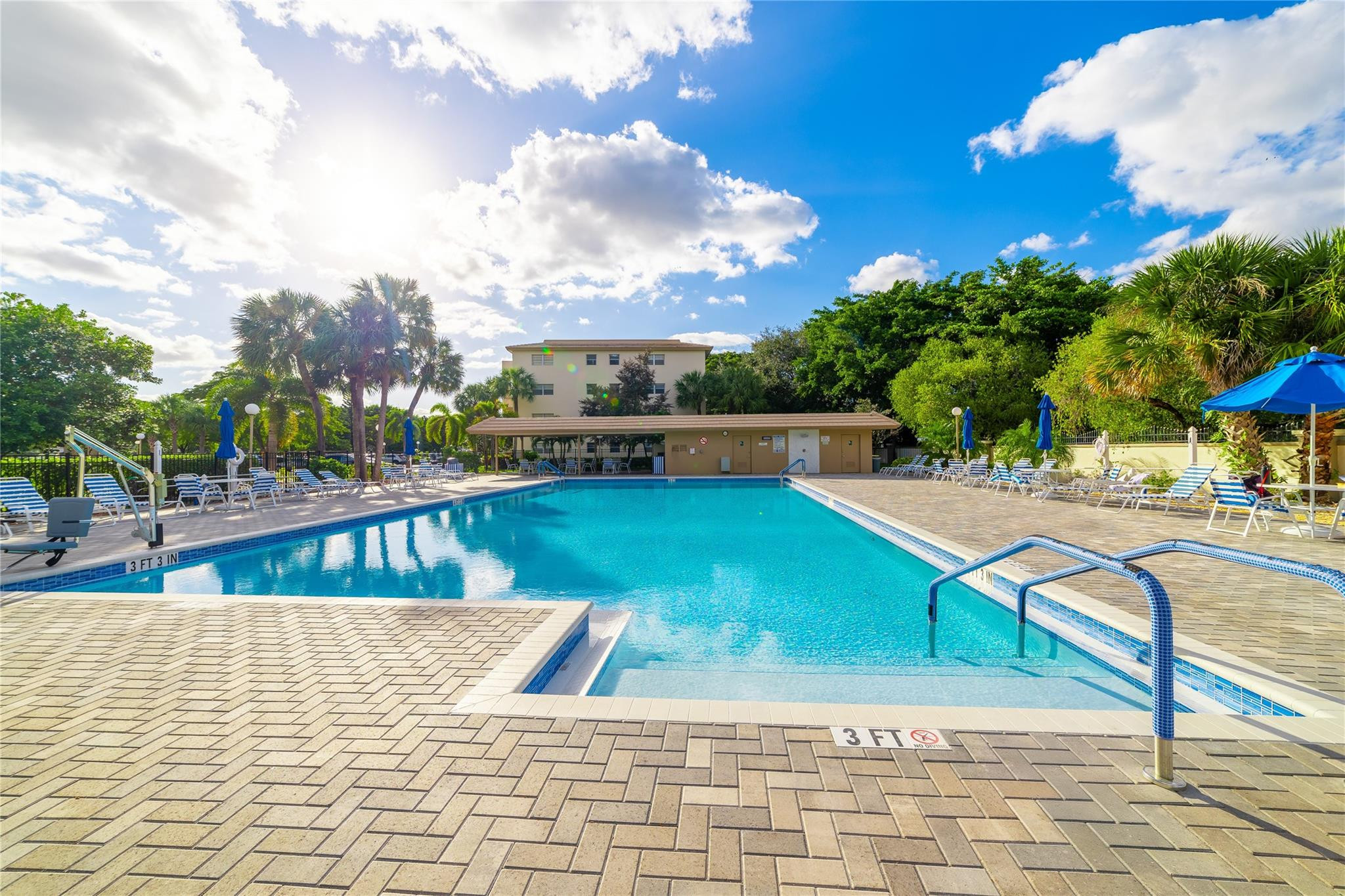 BERMUDA VILLAGE B CONDO - Residential