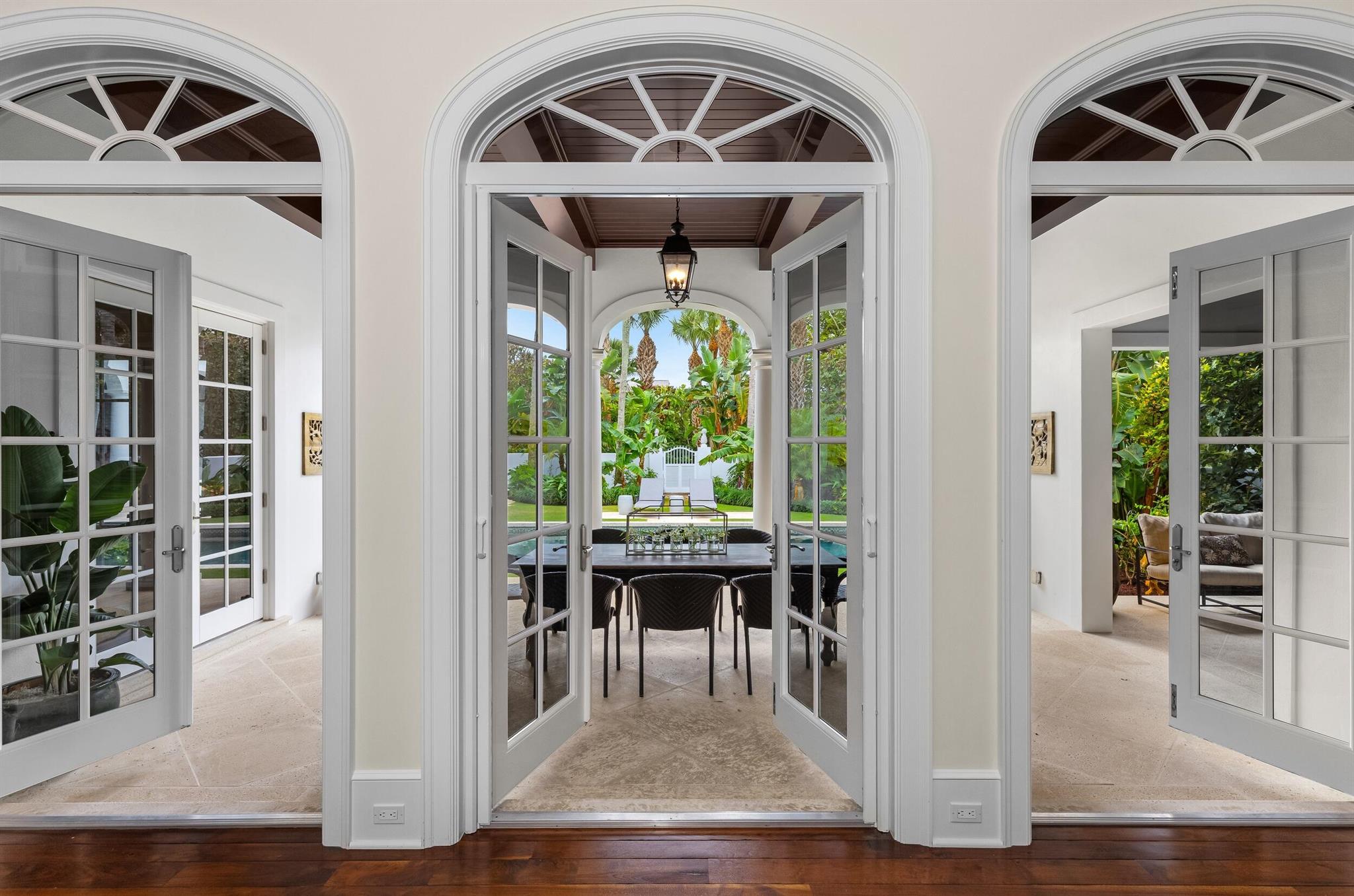 JUPITER ISLAND - Residential