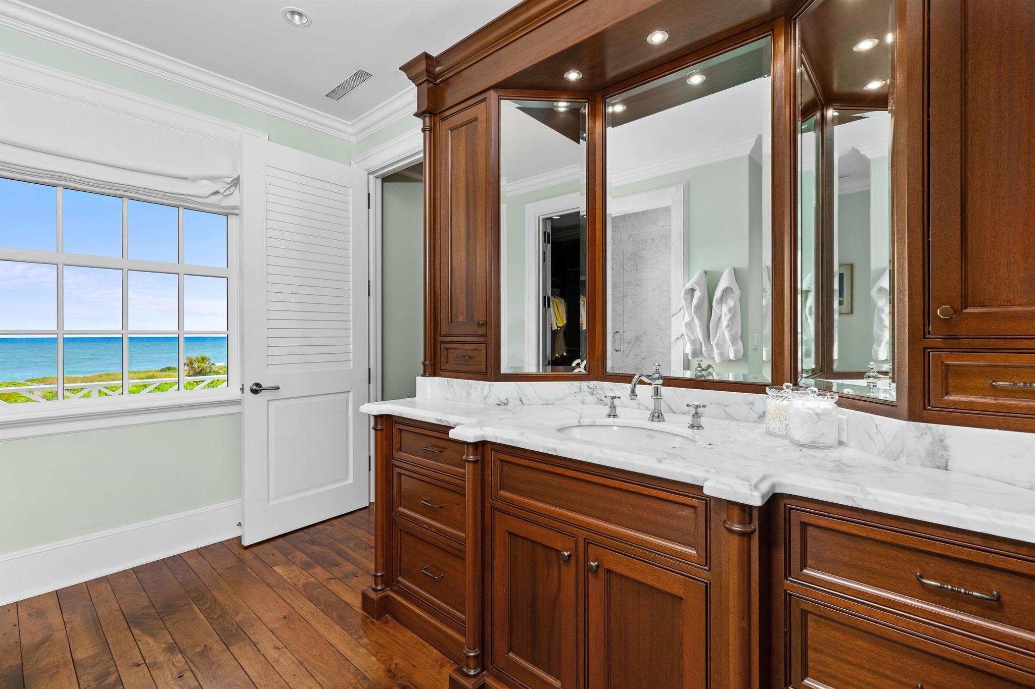JUPITER ISLAND - Residential