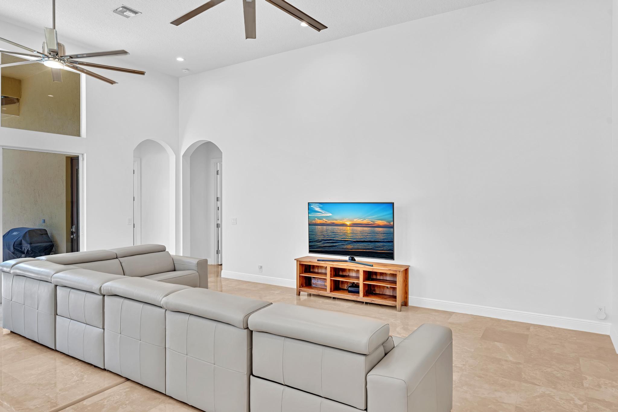 DELRAY TRAINING CENTER PUD PAR G - Residential