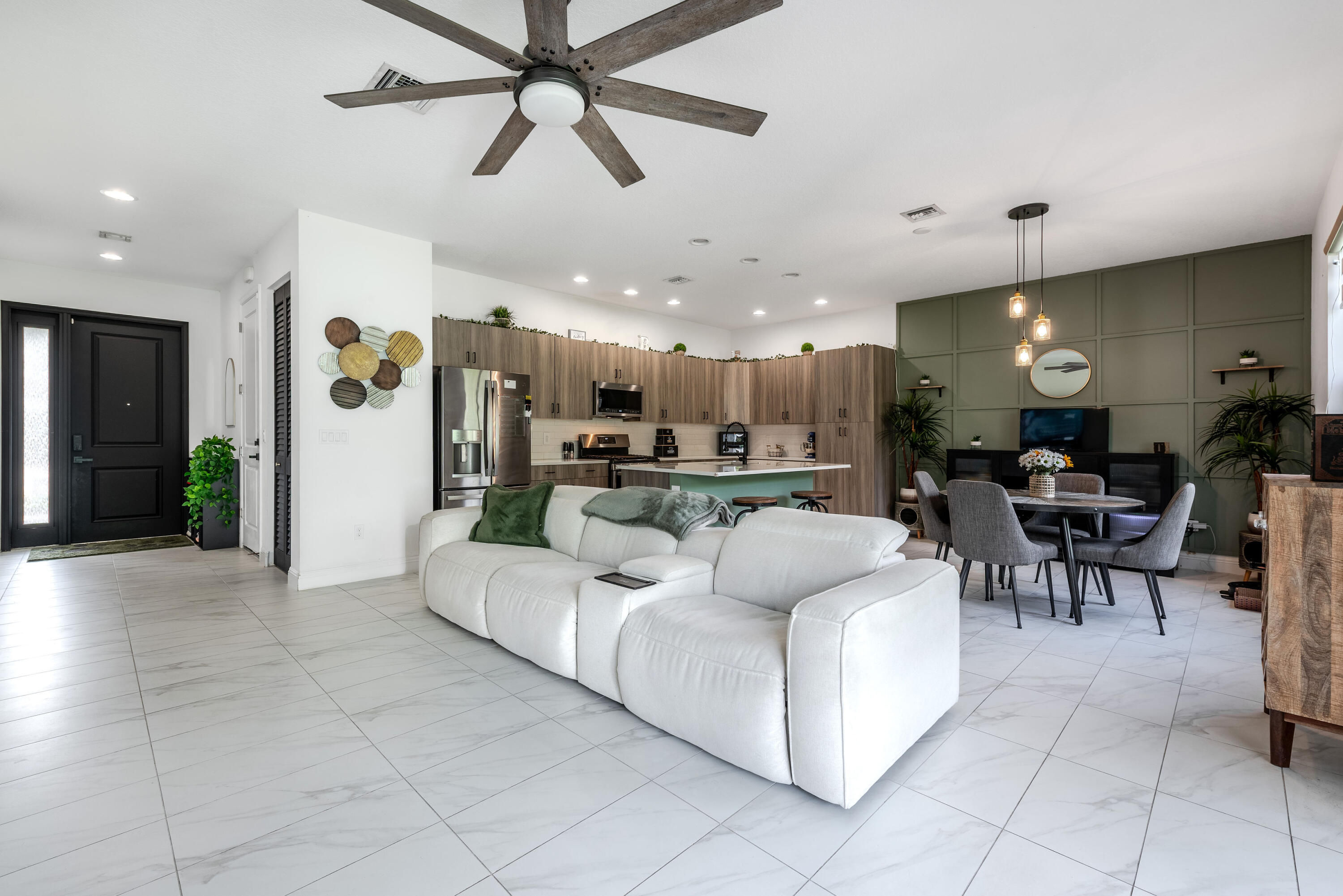 SKY COVE - Residential