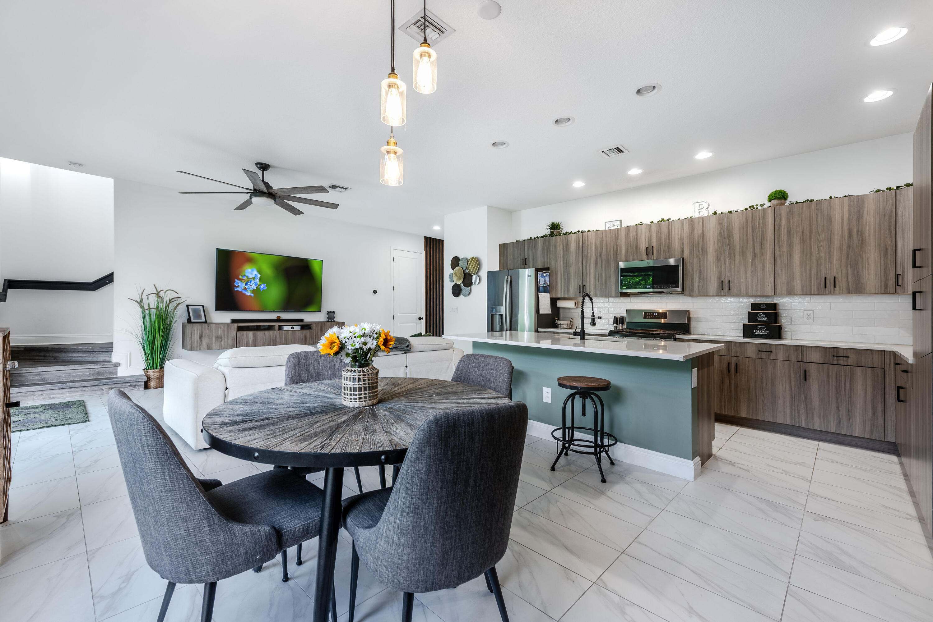 SKY COVE - Residential