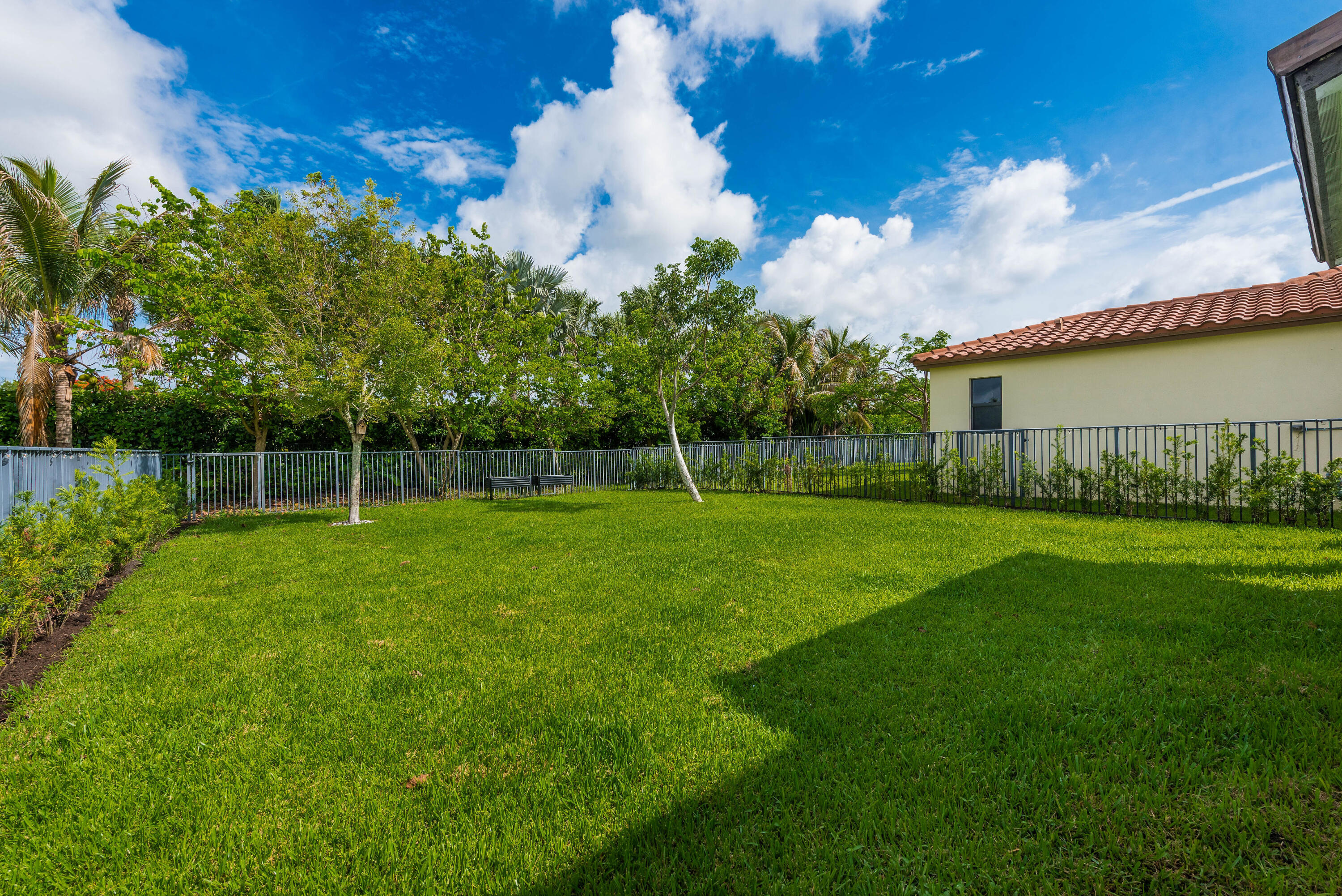 SKY COVE - Residential