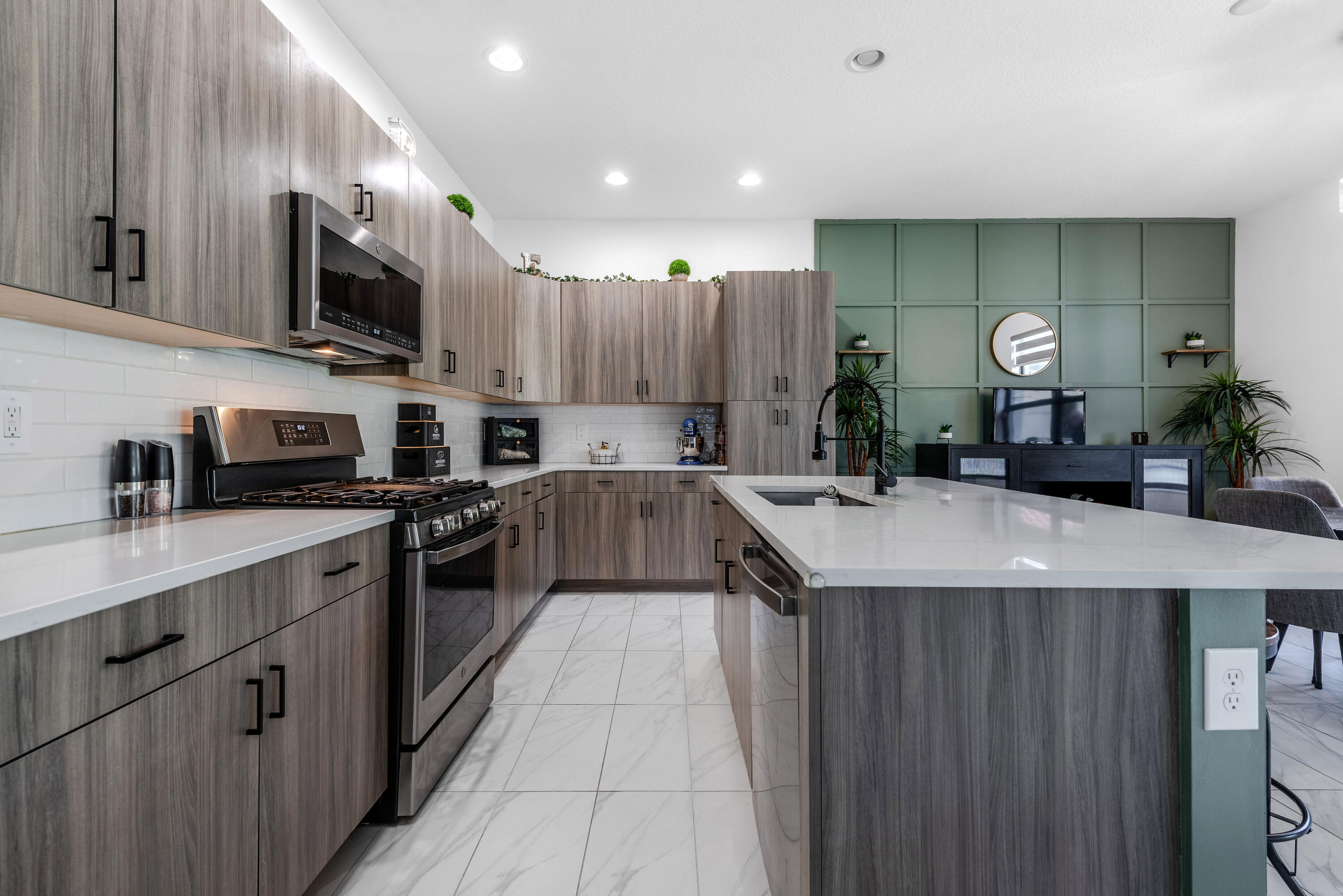 SKY COVE - Residential