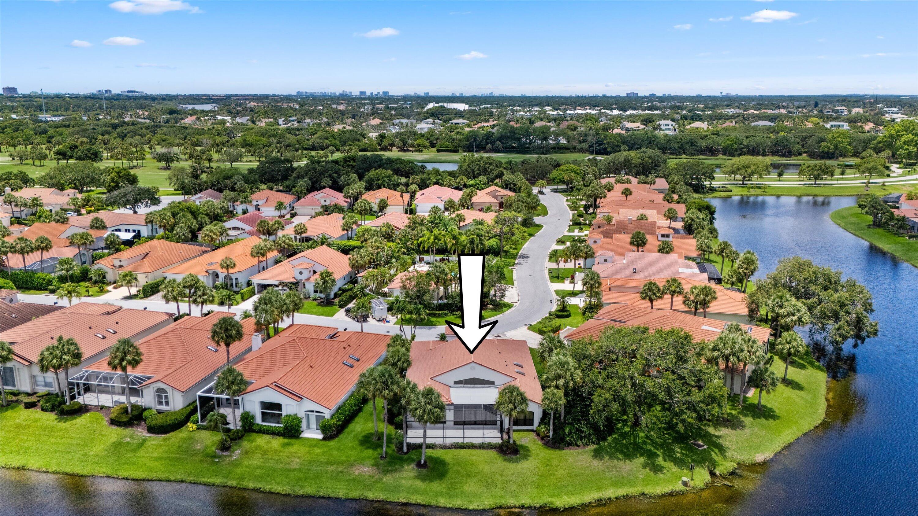 LANTERN BAY AT JONATHANS LANDING - Residential