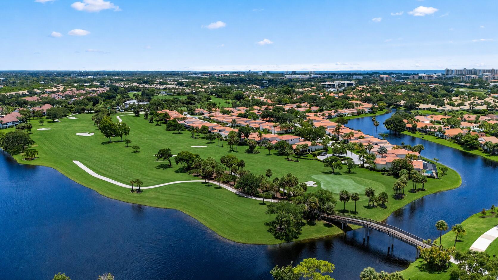 LANTERN BAY AT JONATHANS LANDING - Residential