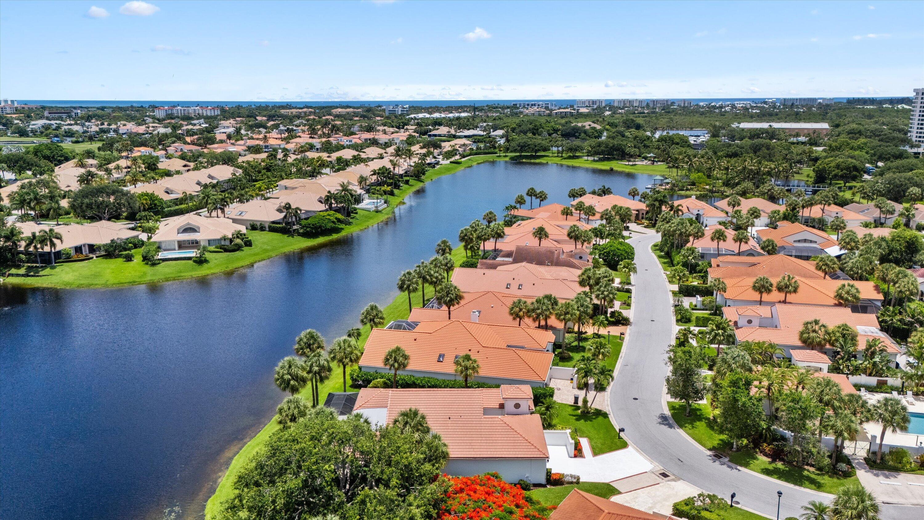 LANTERN BAY AT JONATHANS LANDING - Residential