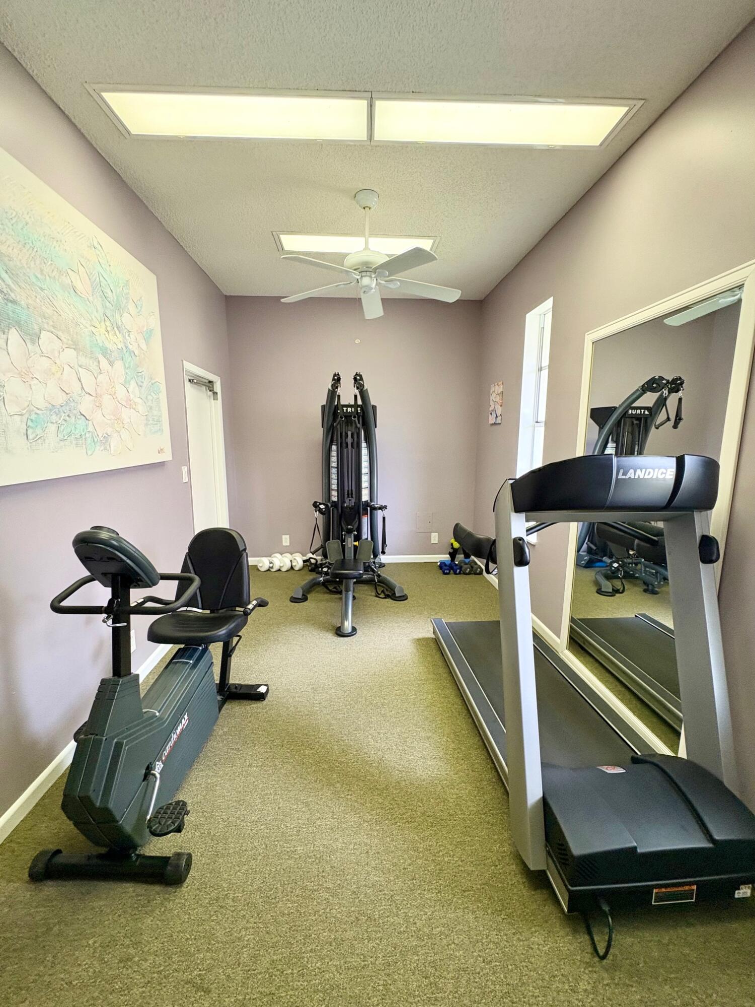 VILLAGE GREEN HAMPTON CONDO - Residential Lease