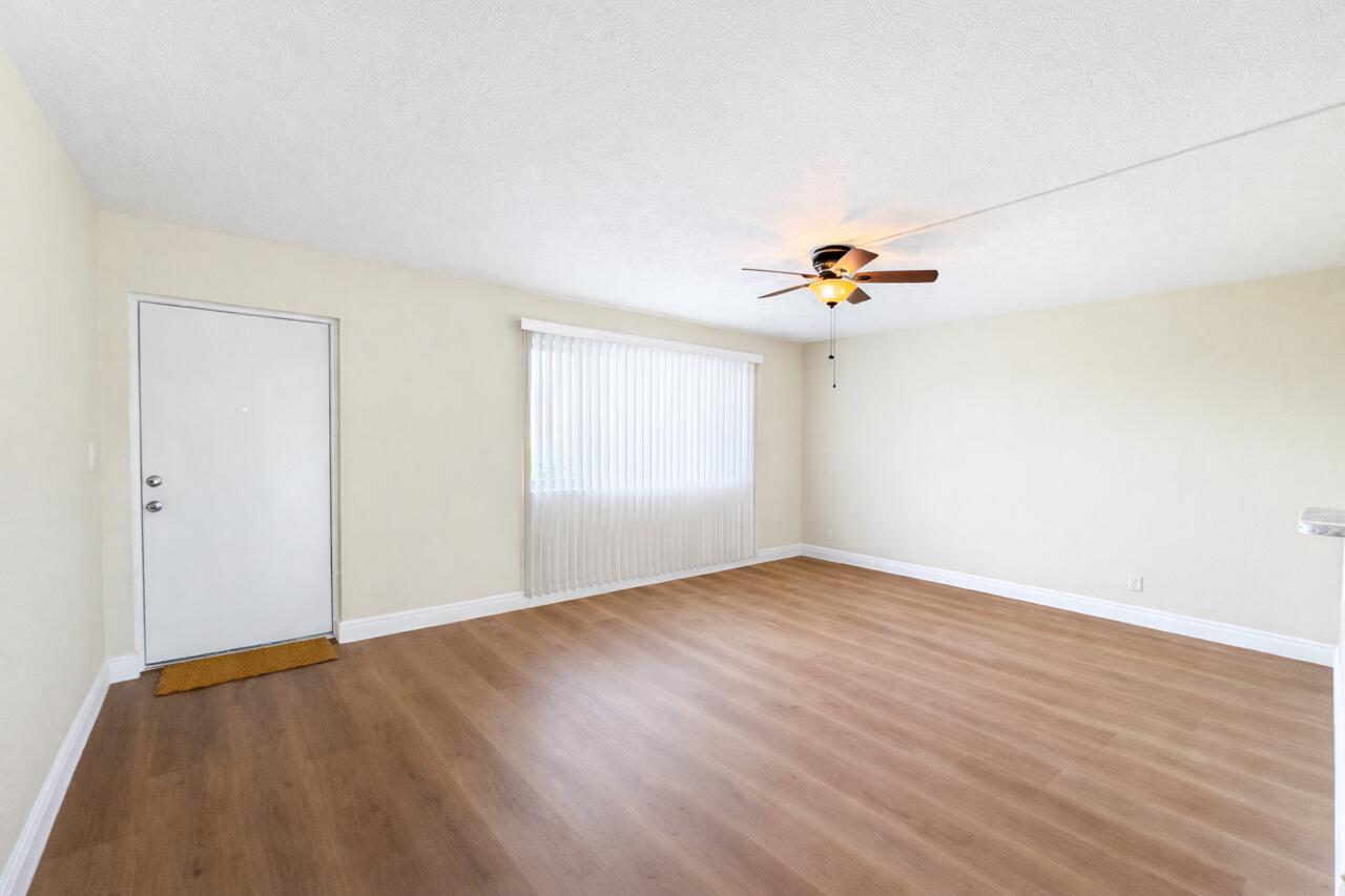 VILLAGE GREEN HAMPTON CONDO - Residential Lease