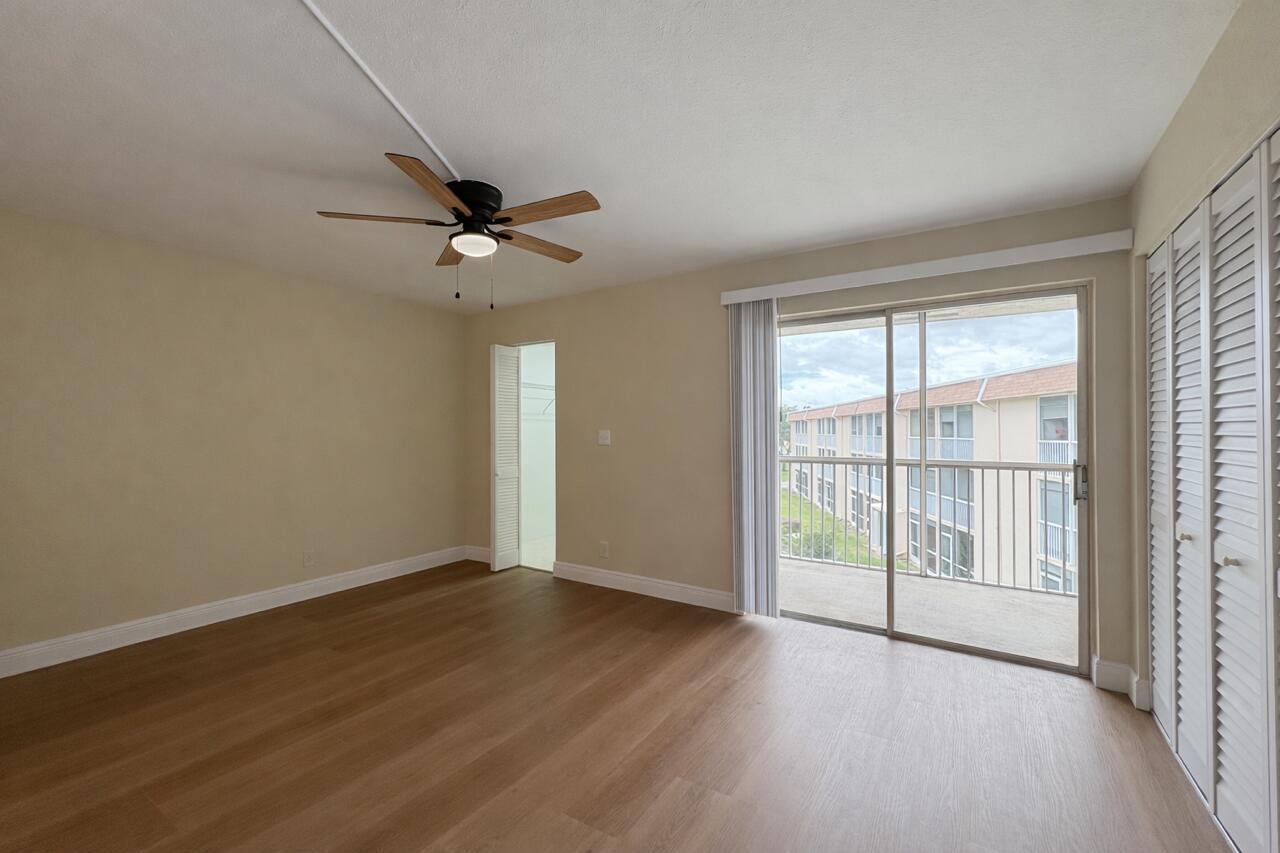VILLAGE GREEN HAMPTON CONDO - Residential Lease
