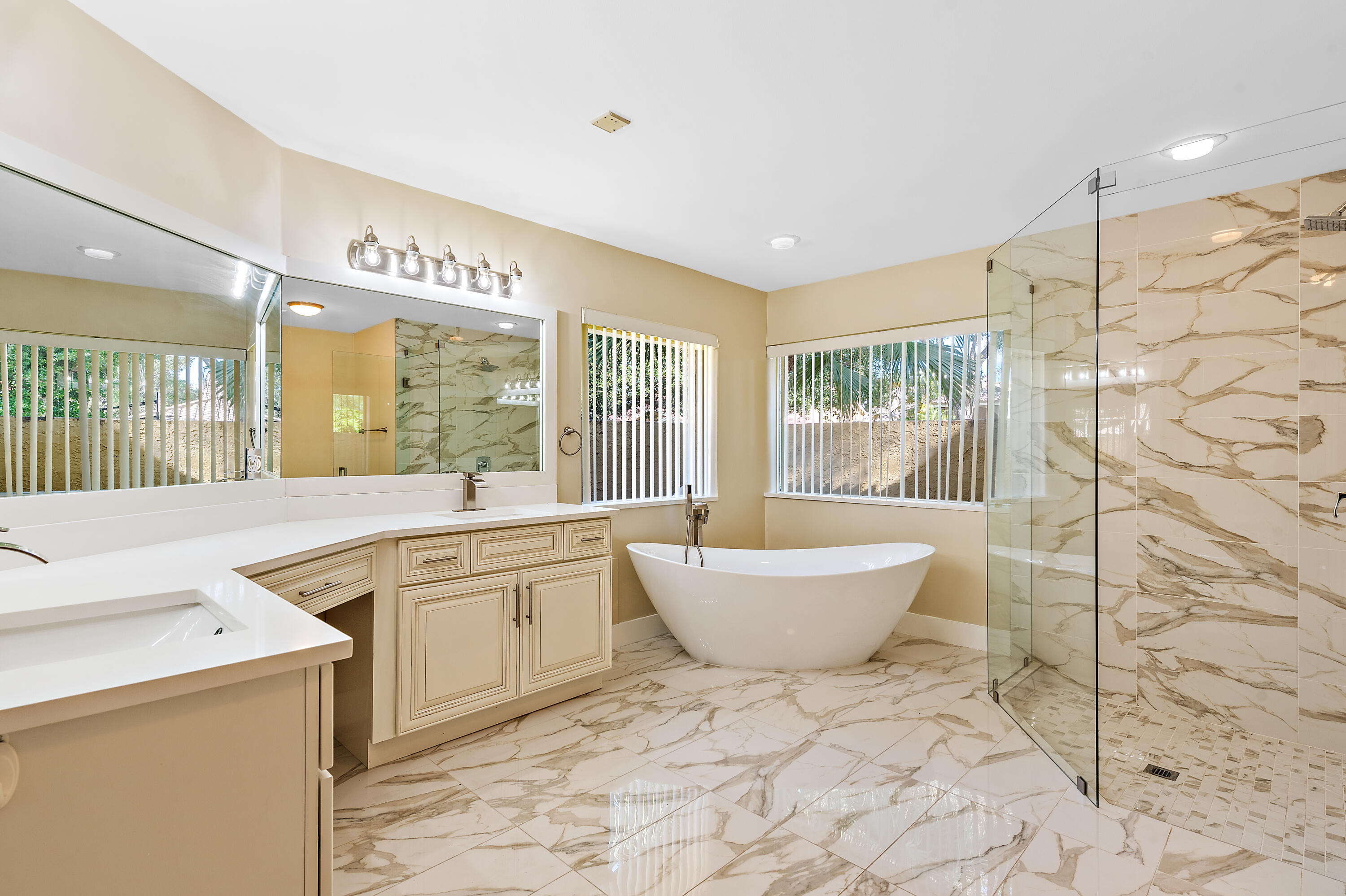 COUNTRYS POINT - Residential Lease