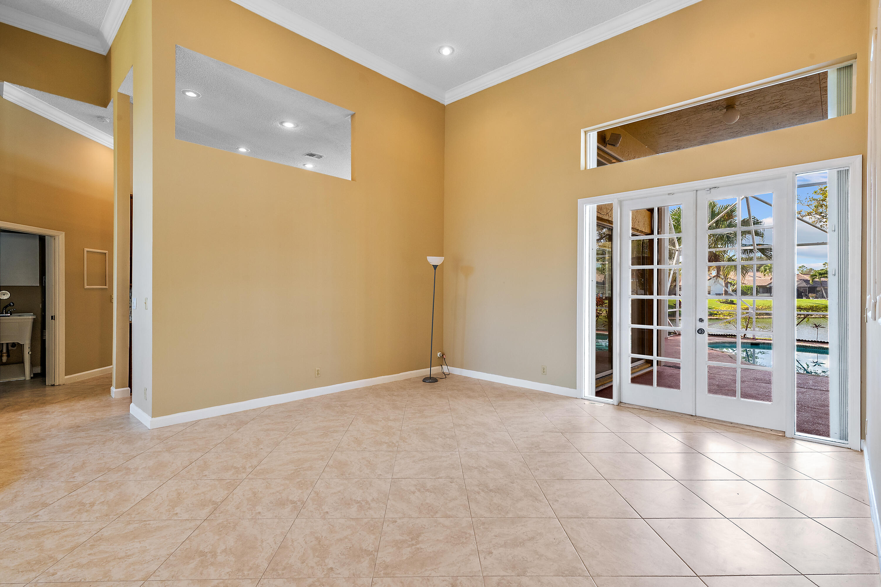 COUNTRYS POINT - Residential Lease