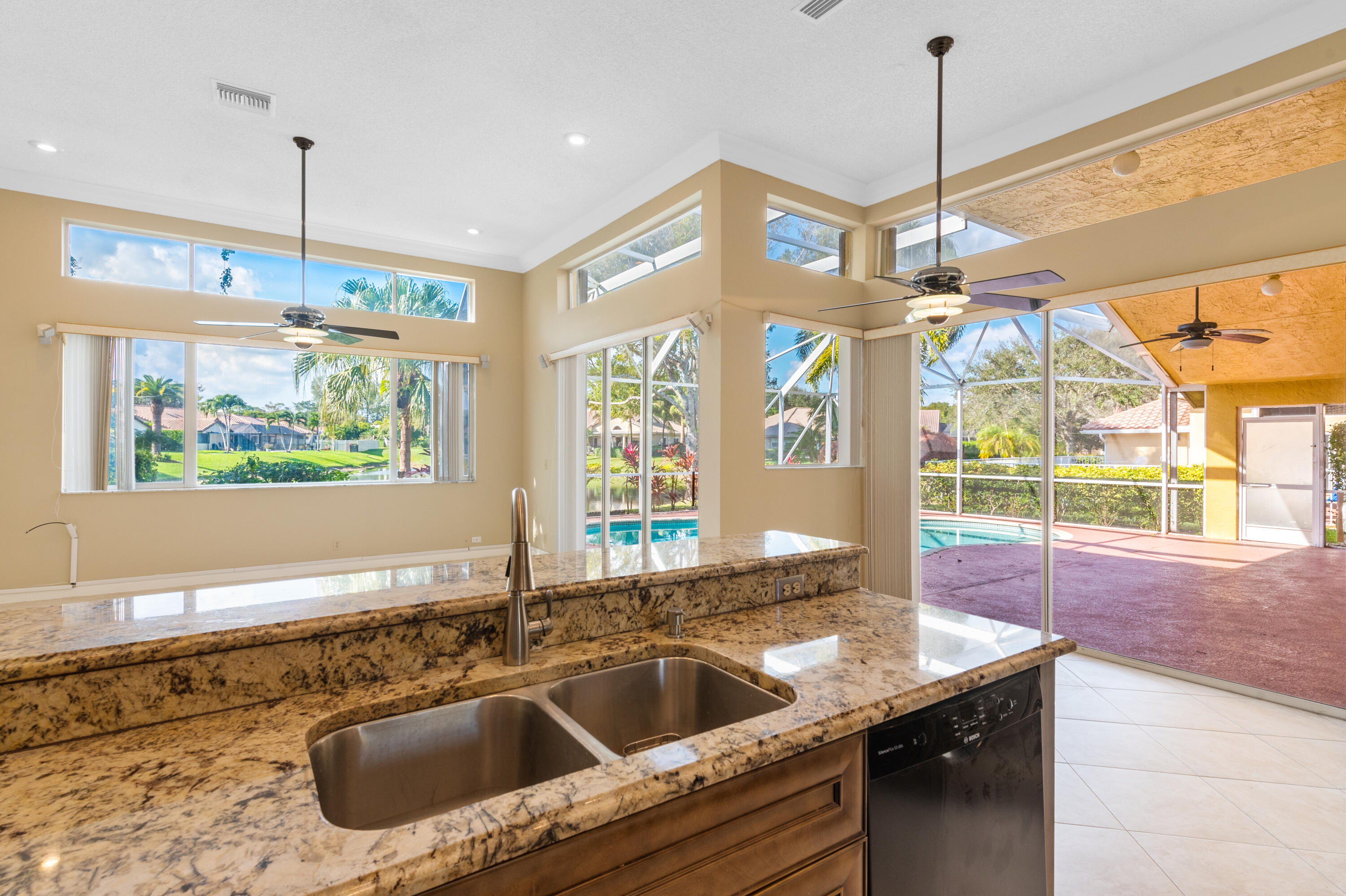 COUNTRYS POINT - Residential Lease