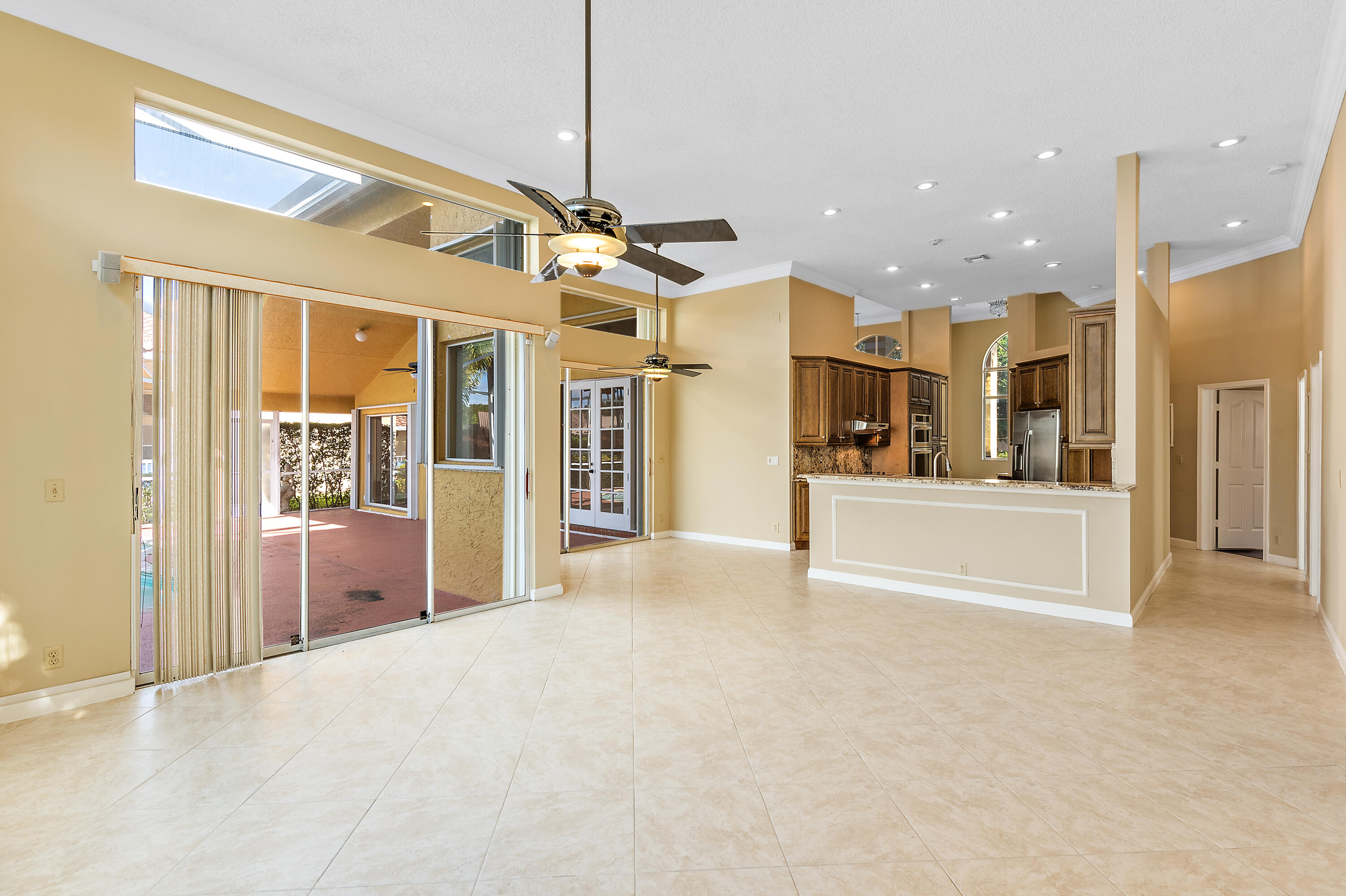 COUNTRYS POINT - Residential Lease