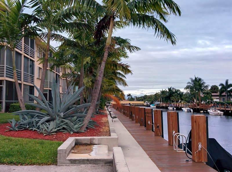 Lighthouse Point Plaza - Residential