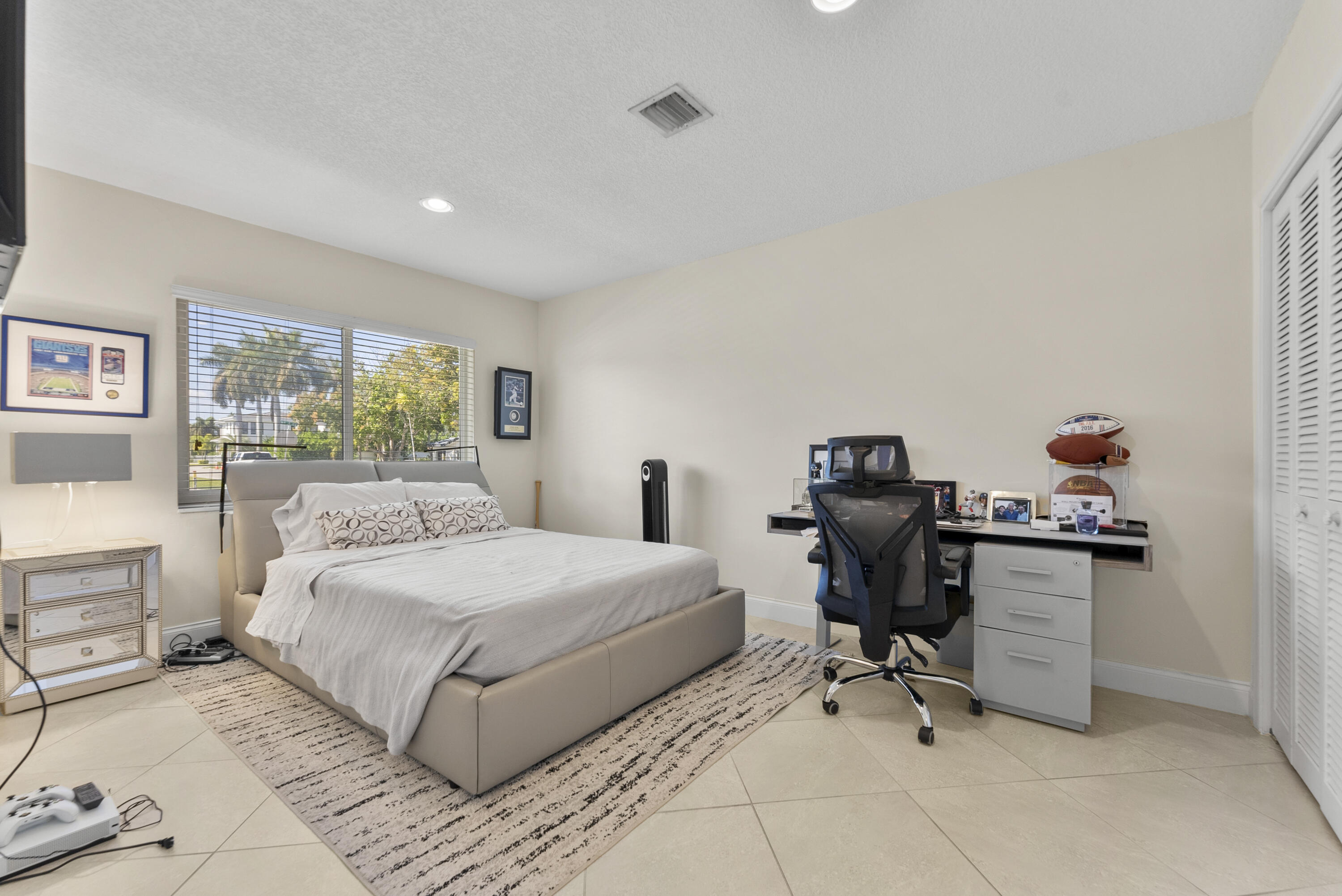 CUSHMAN ALAIN - Residential Lease