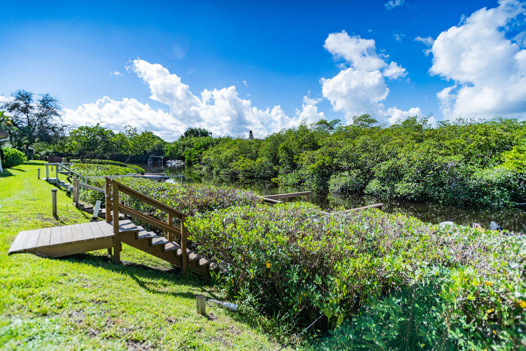 POPPLETON CREEK CONDO - Residential Lease