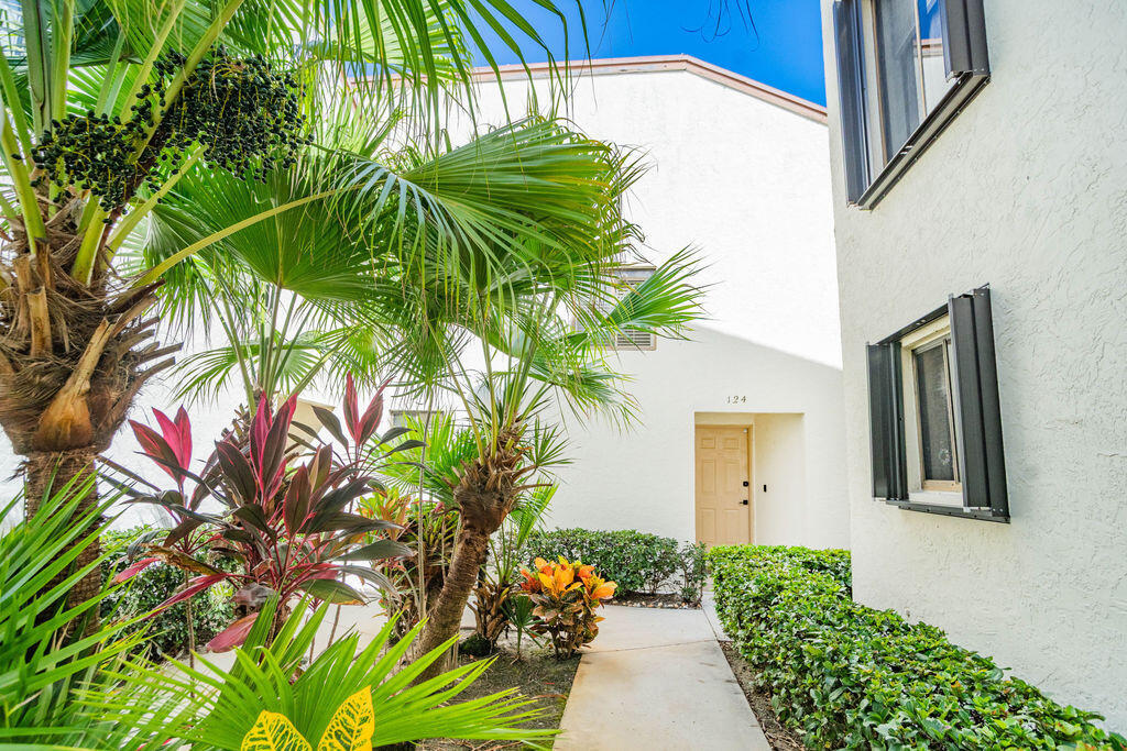 POPPLETON CREEK CONDO - Residential Lease